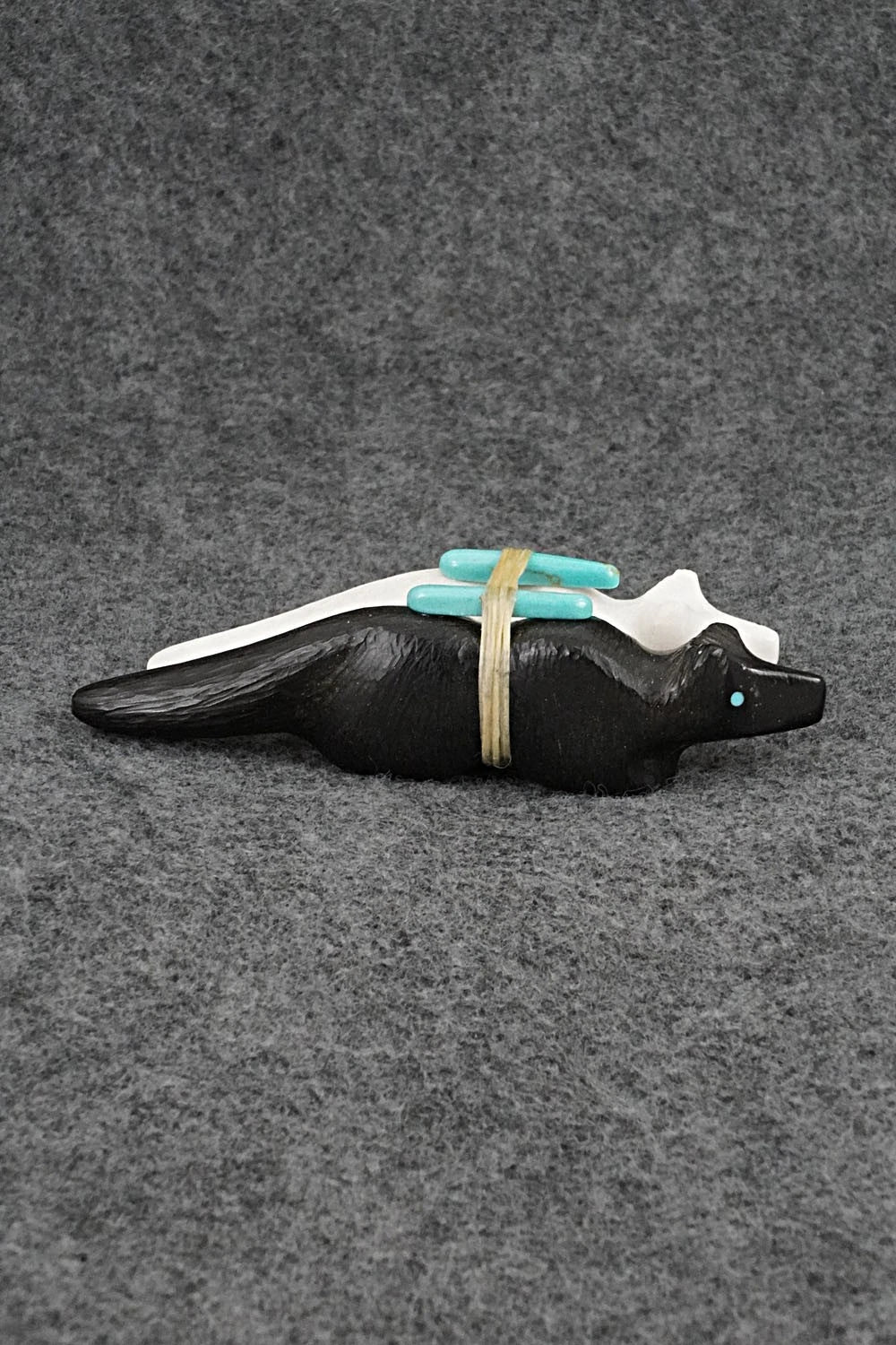 Wolf Zuni Fetish Carving - Herb Halate