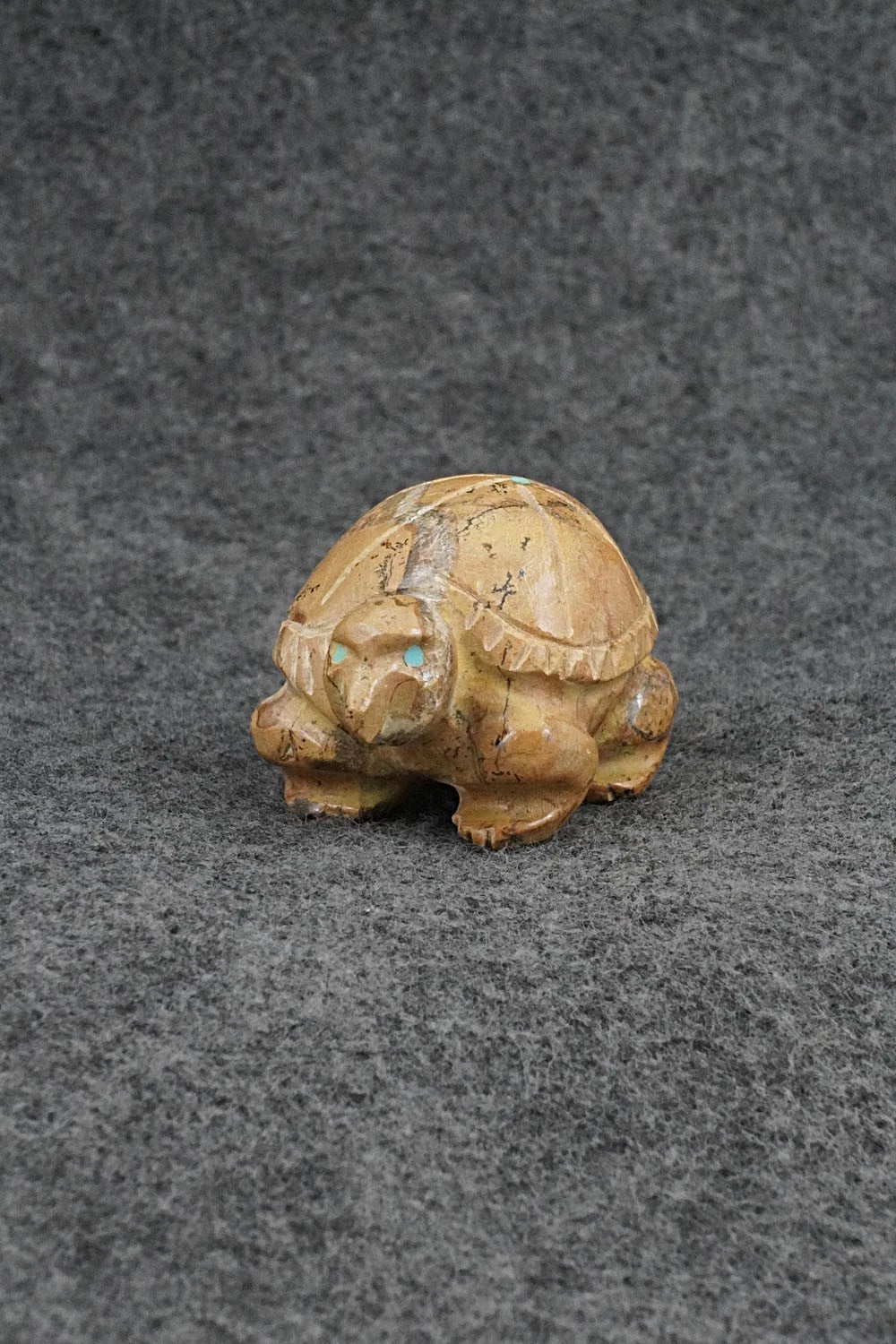 Turtle Zuni Fetish Carving - Freddie Leekya