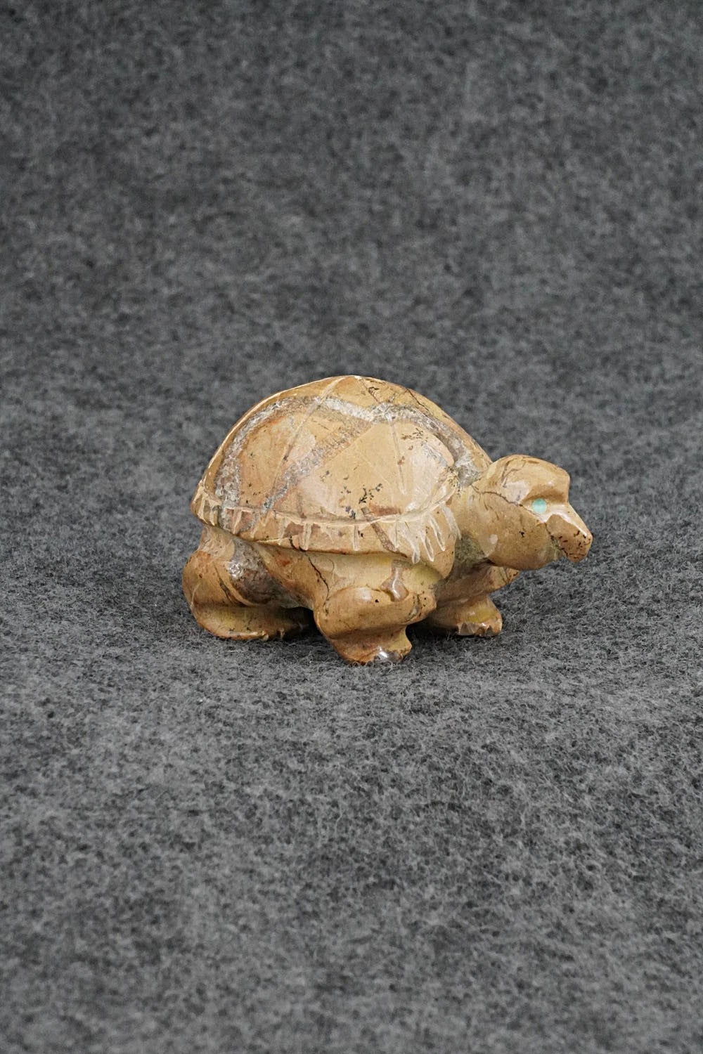 Turtle Zuni Fetish Carving - Freddie Leekya