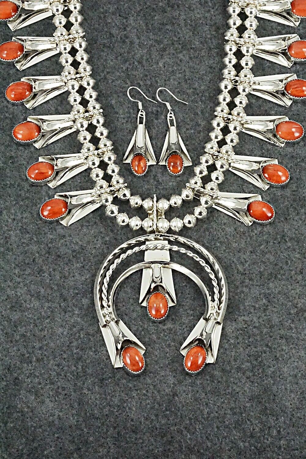 Spiny Oyster & Sterling Silver Squash Blossom Set - Louise Yazzie
