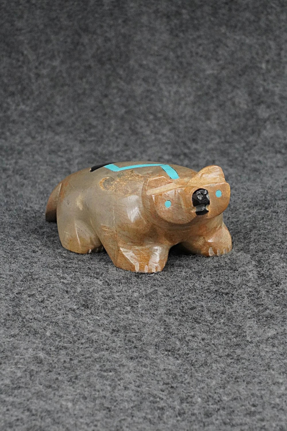 Badger Zuni Fetish Carving - Enrike Leekya