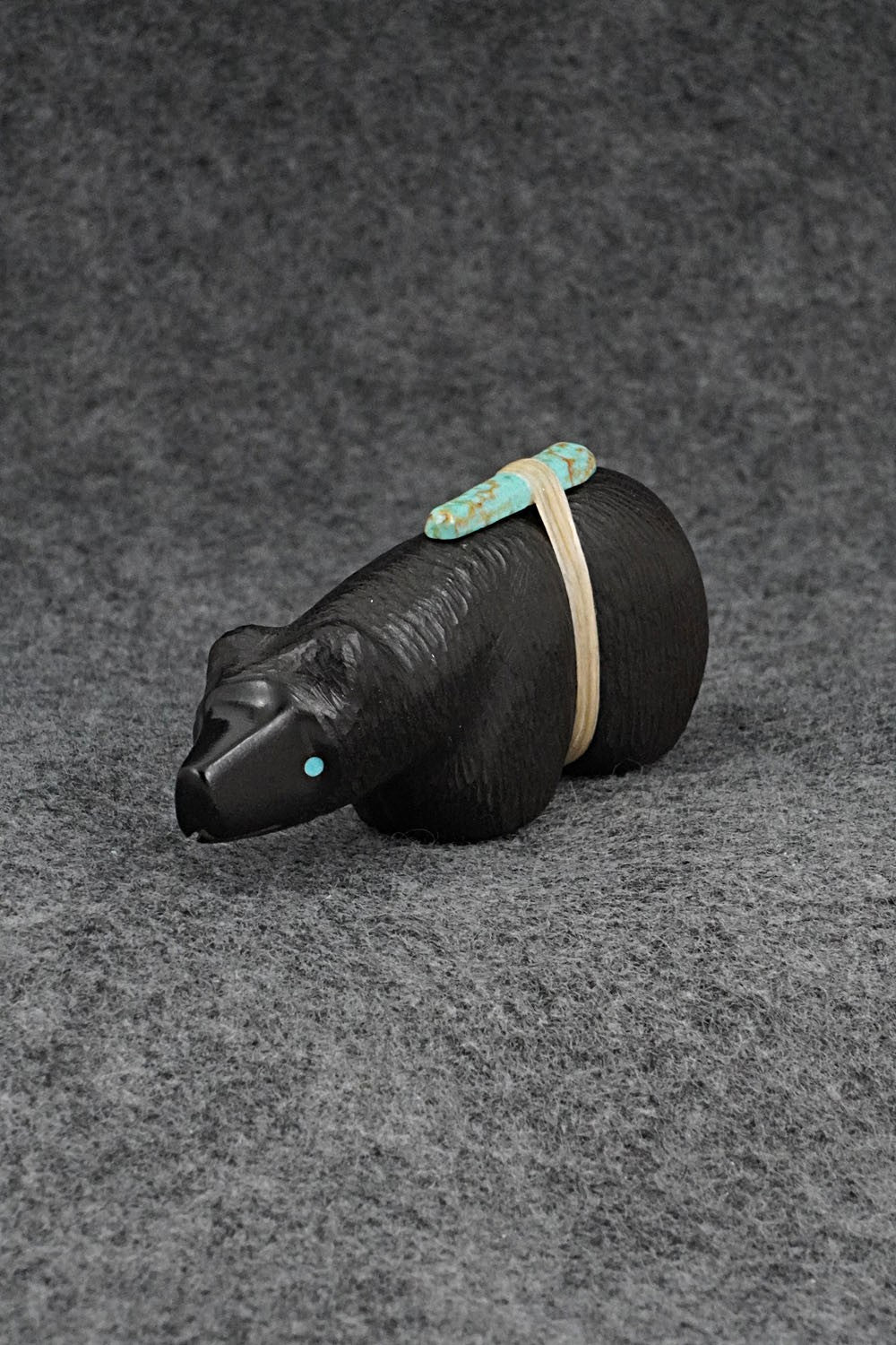 Bear Zuni Fetish Carving - Herbert Halate