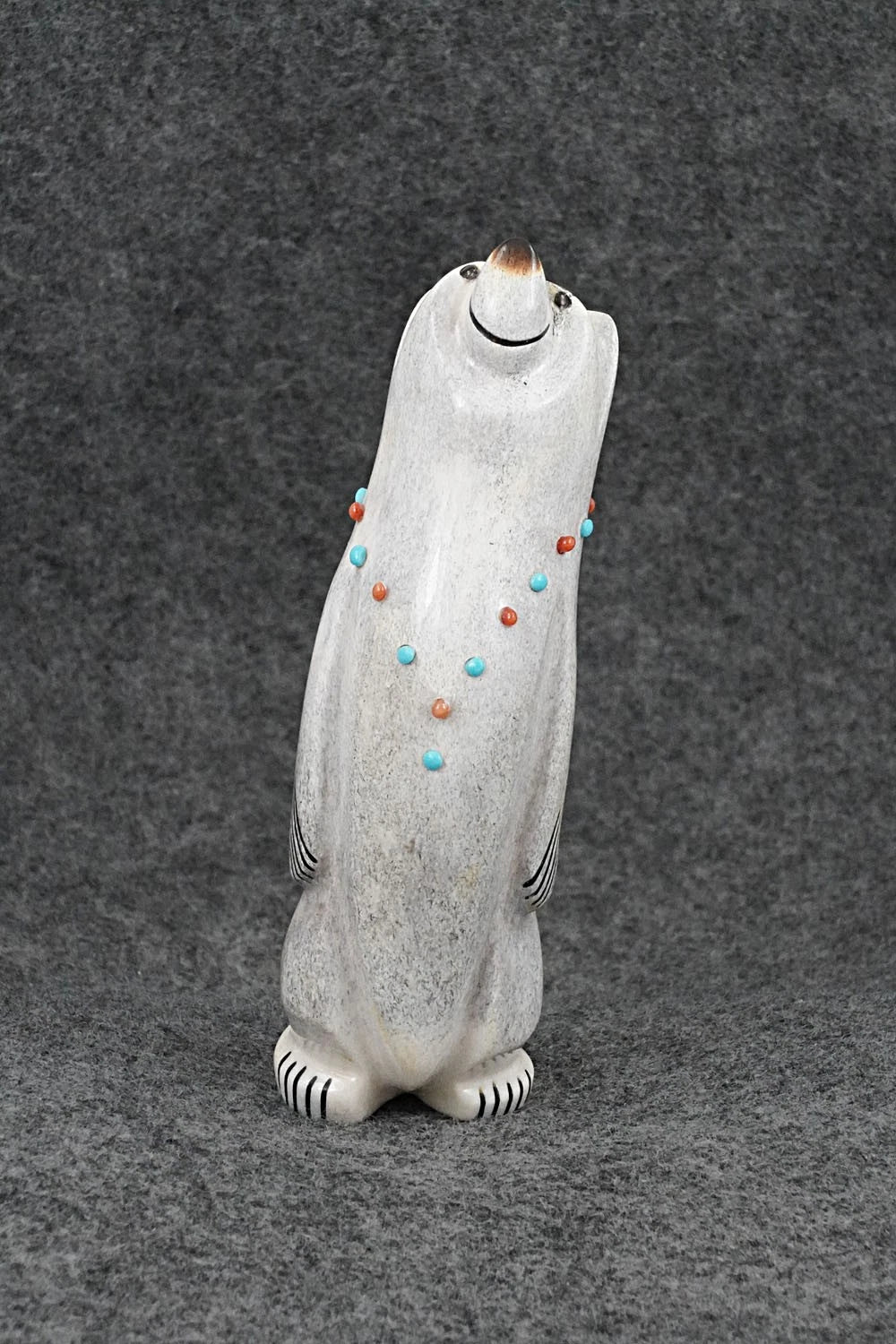 Bear Zuni Fetish Carving - Claudia Peina