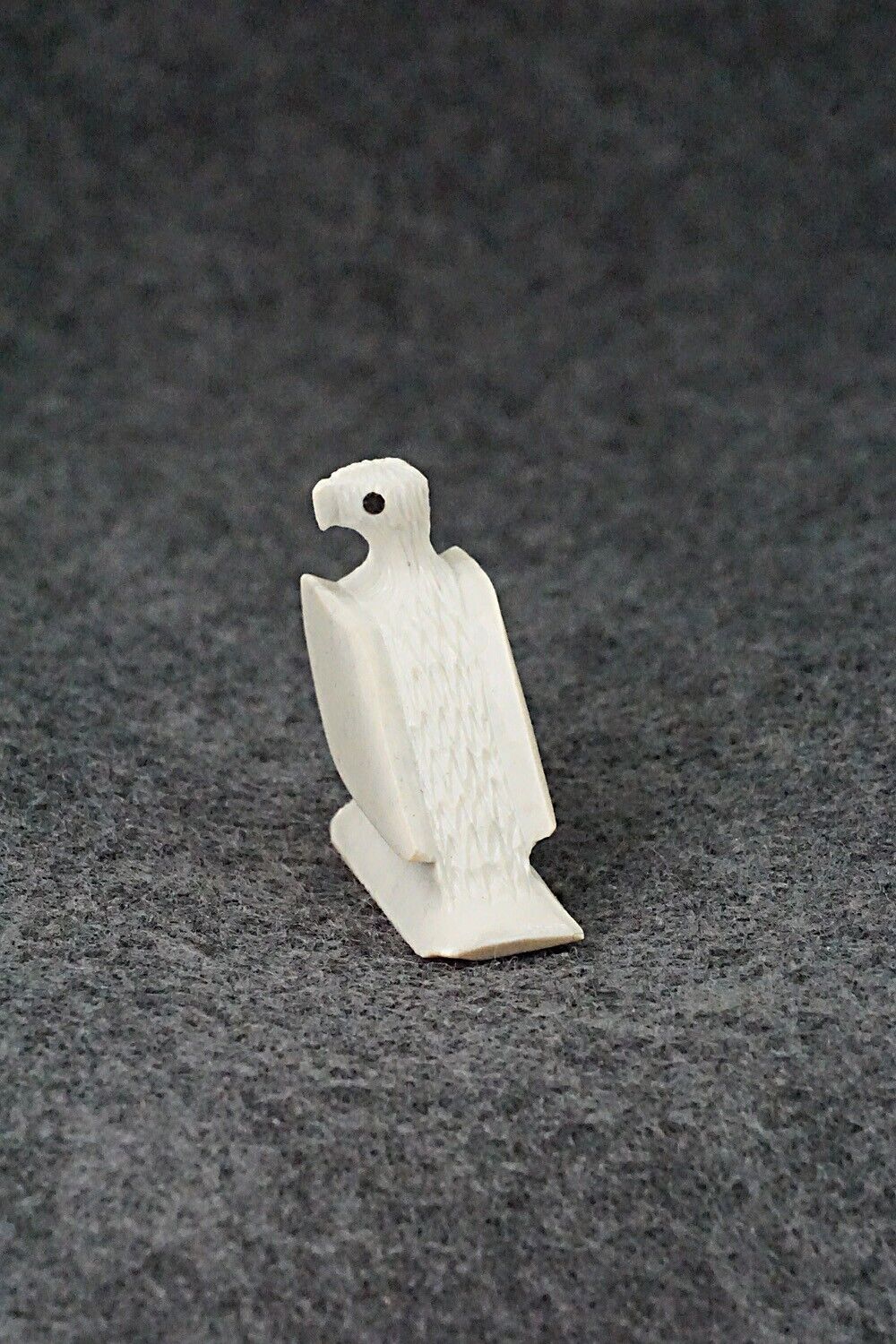 Mini Eagle Zuni Fetish Carving - Jesus Espino