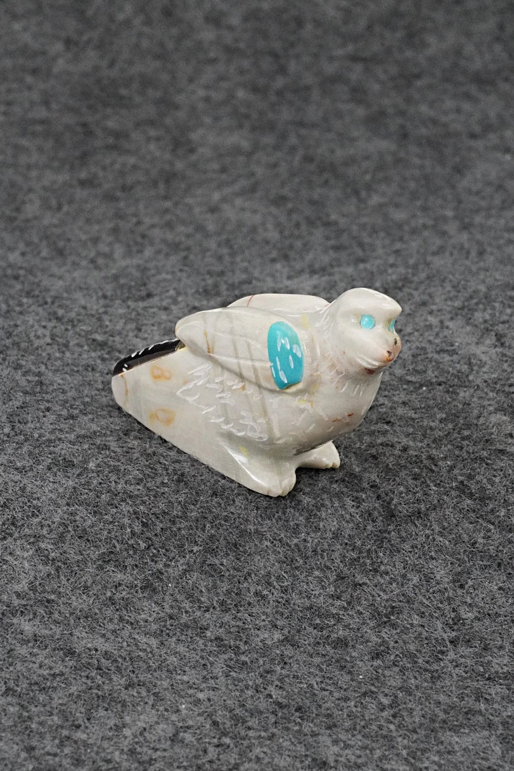 Bird Zuni Fetish Carving - Freddie Leekya