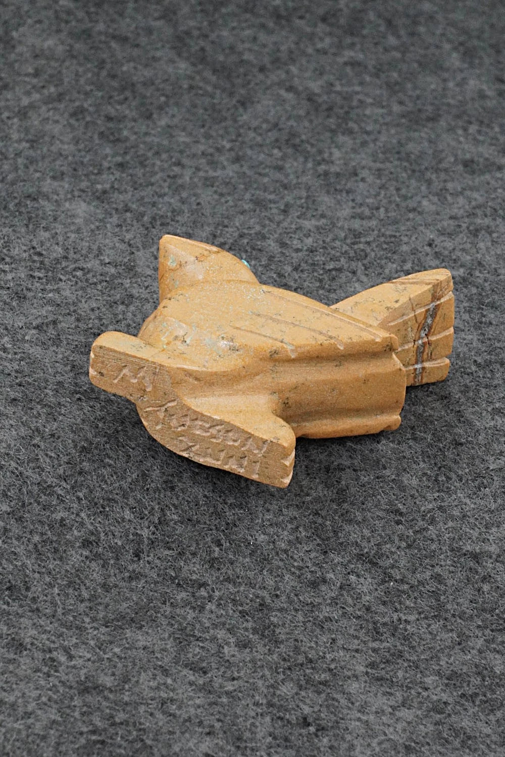 Roadrunner Zuni Fetish Carving - Mike Tucson
