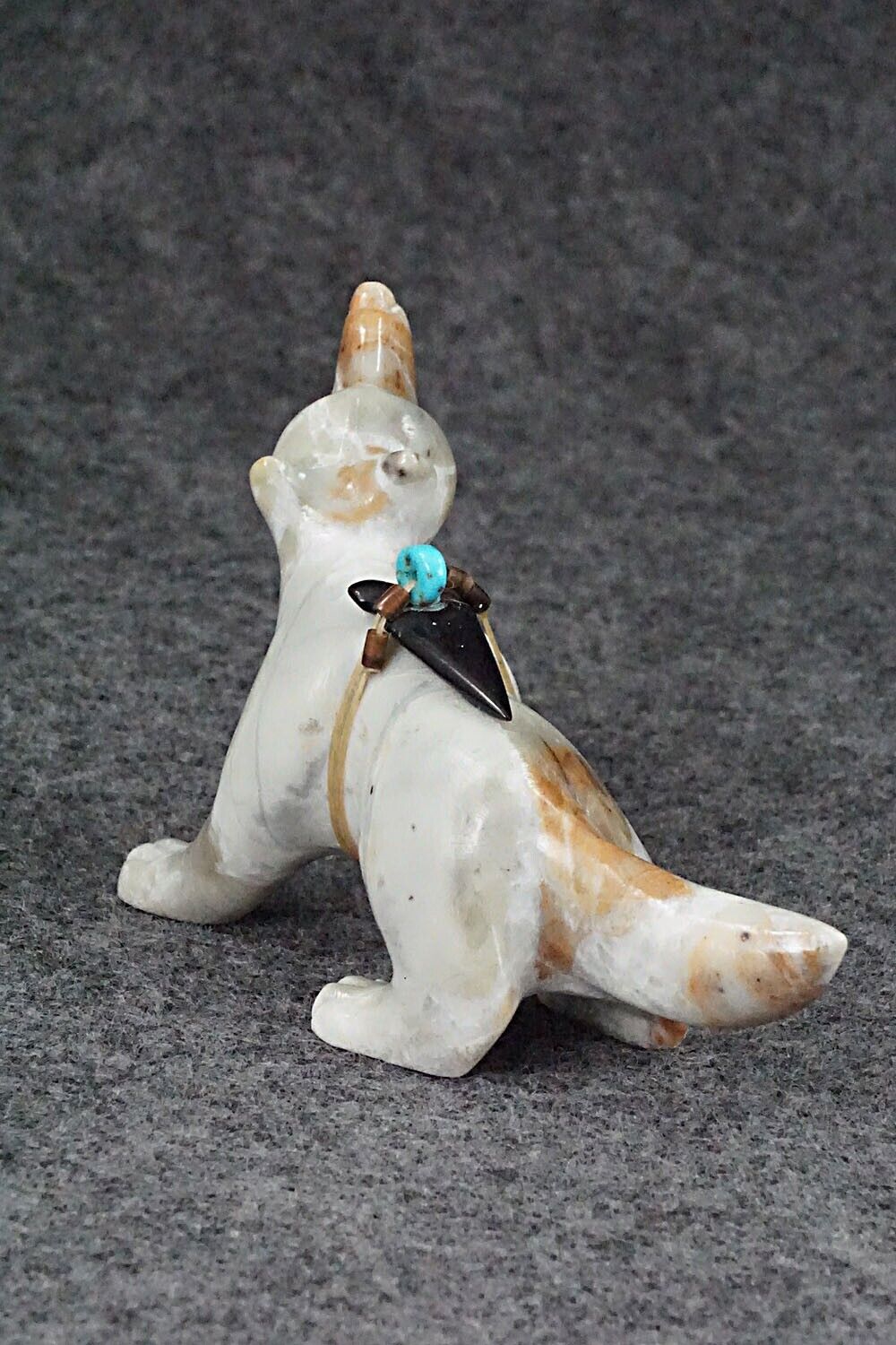 Wolf Zuni Fetish Carving - Albert Eustace