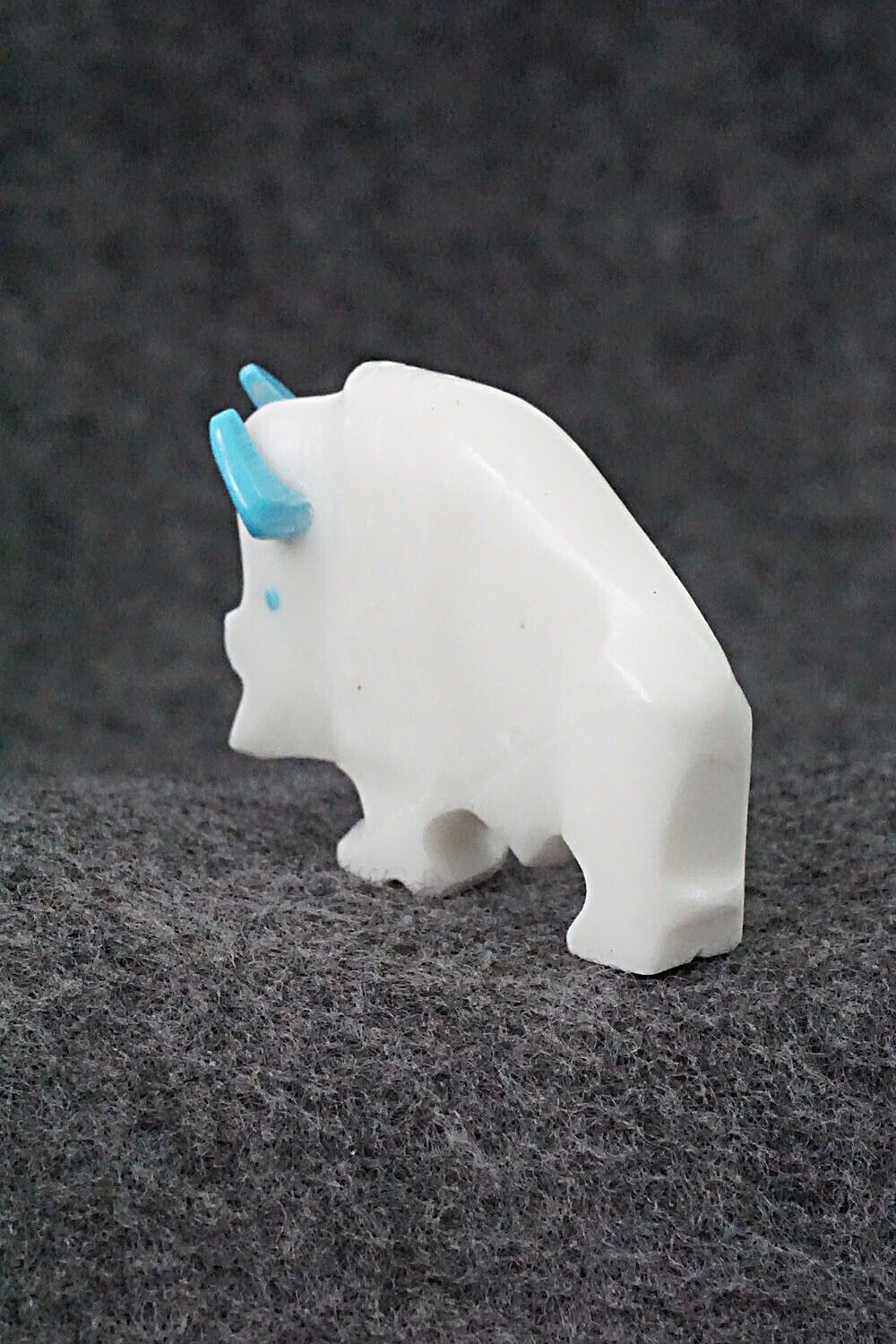 Buffalo Zuni Fetish Carving - Todd Etsate