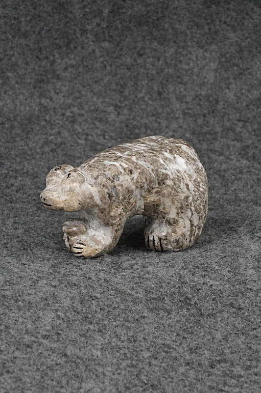 Bear Zuni Fetish Carving - Rick Kallestewa