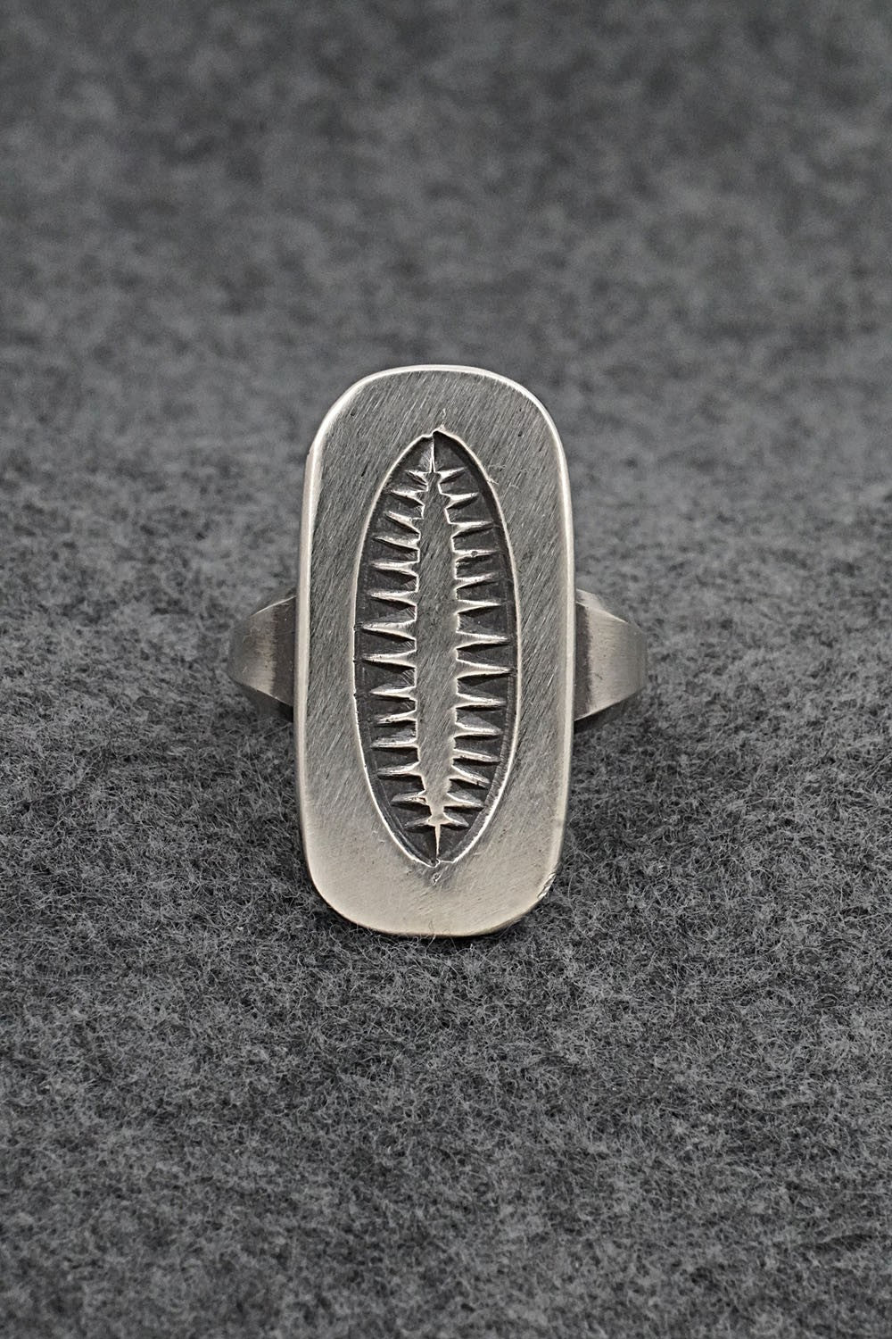 Sterling Silver Ring - Emerson Bill - Size 12