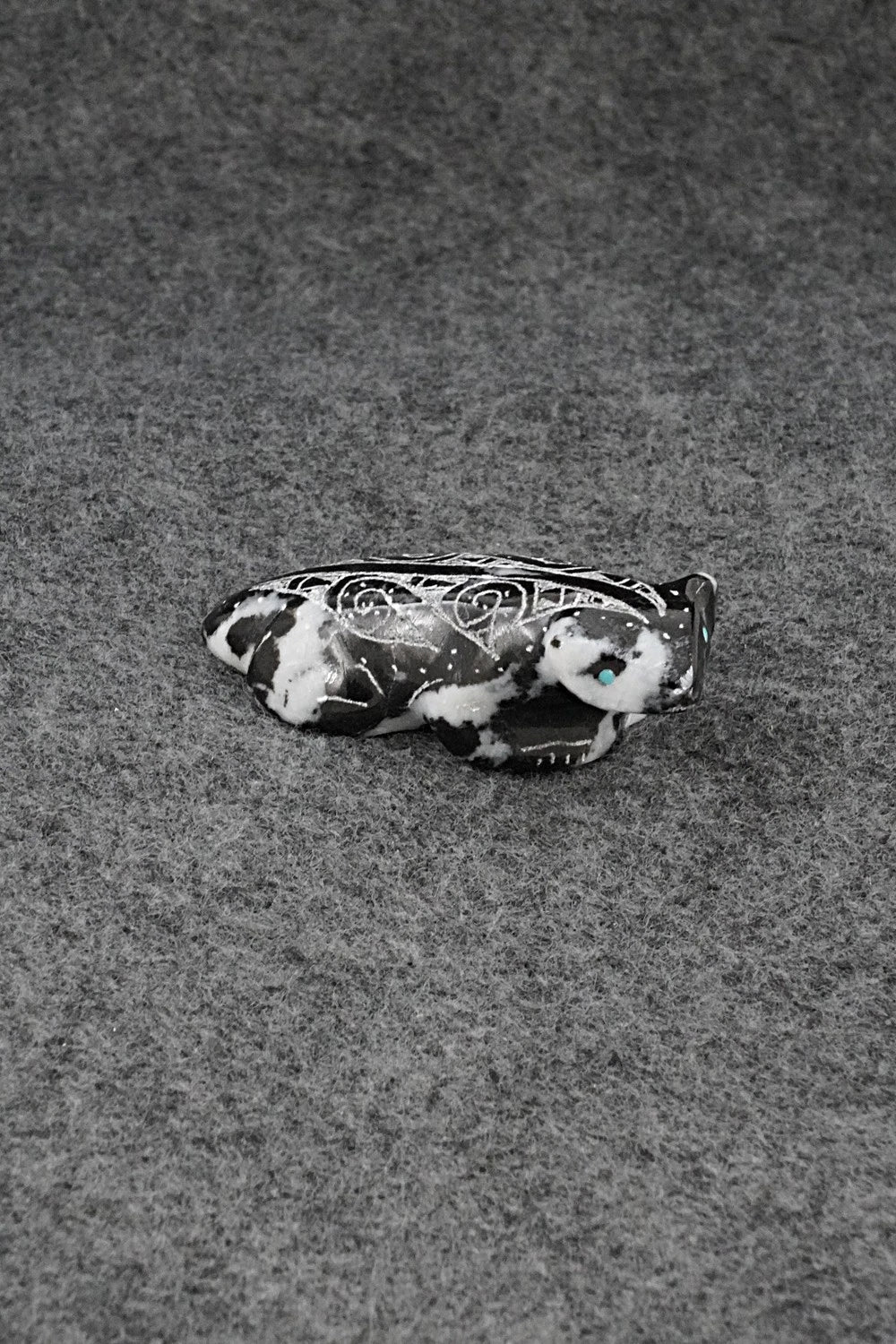 Badger Zuni Fetish Carving - Garrick Acque