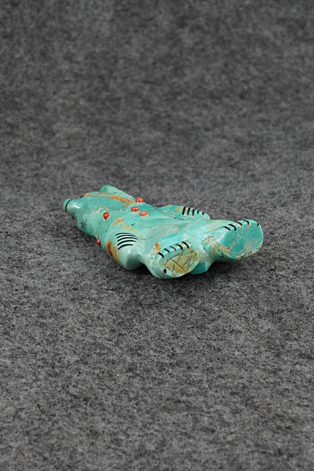 Bear Zuni Fetish Carving - Claudia Peina