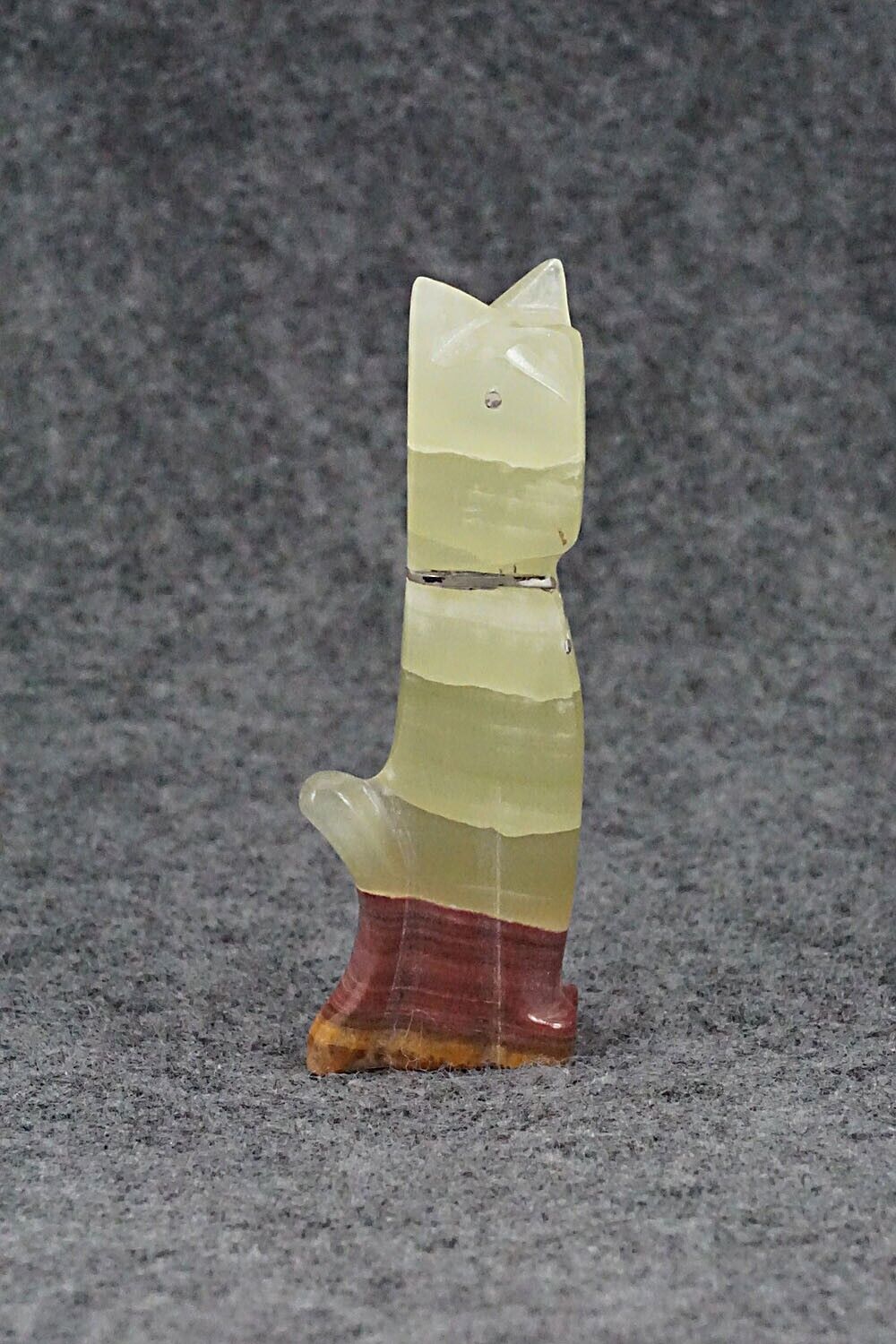 Cat Zuni Fetish Carving - Kenny Chavez