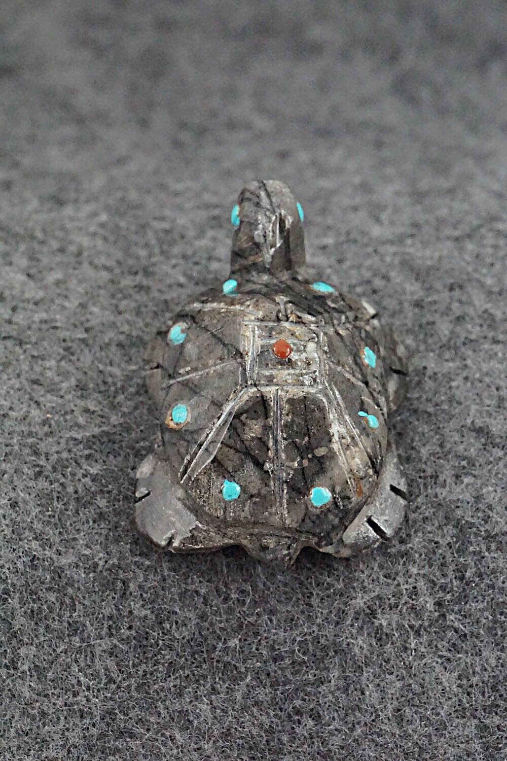 Turtle Zuni Fetish Carving - Carl Etsate