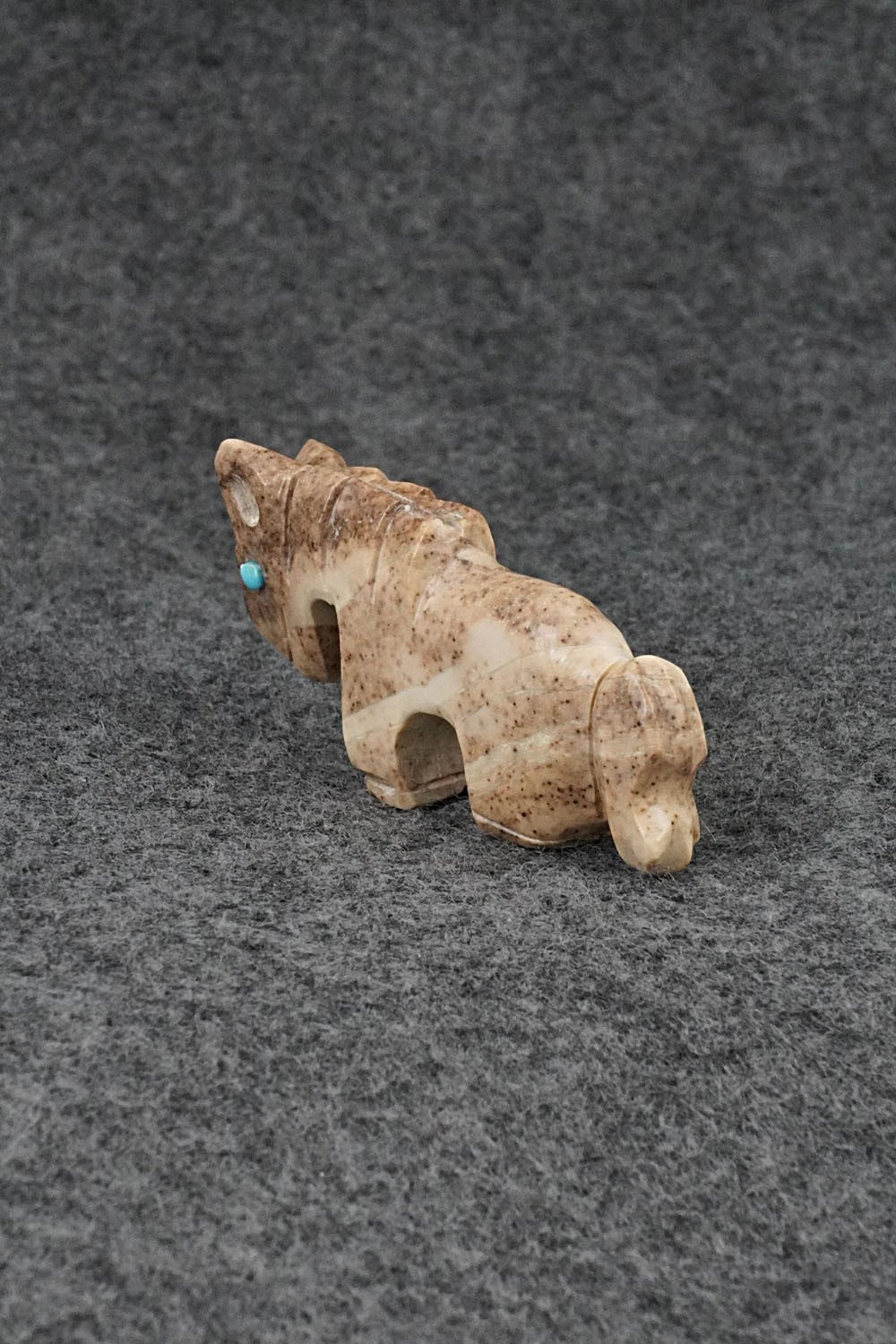 Horse Zuni Fetish Carving - Dannette Laate