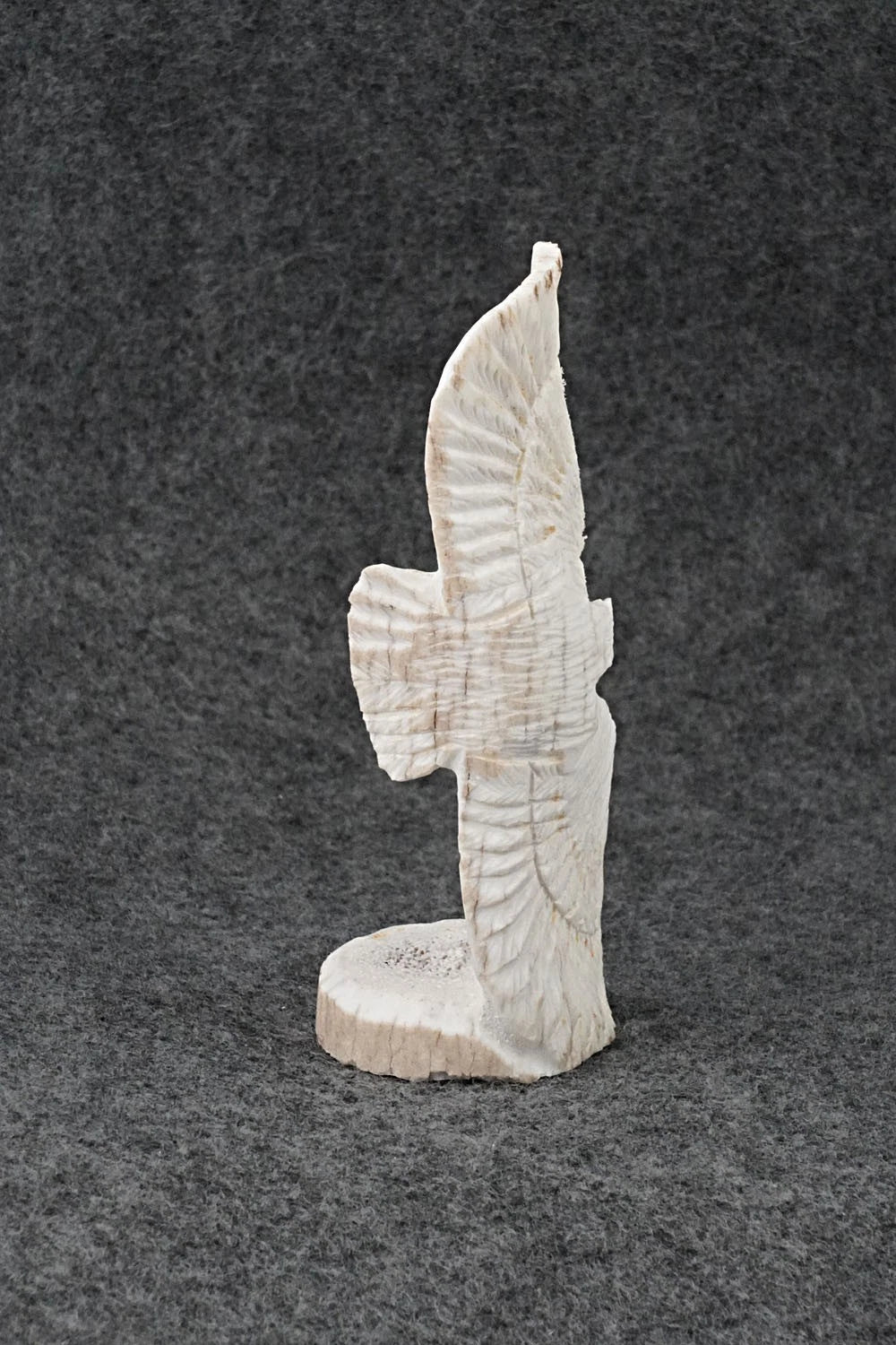 Eagle Zuni Fetish Carving - Lewis Malie
