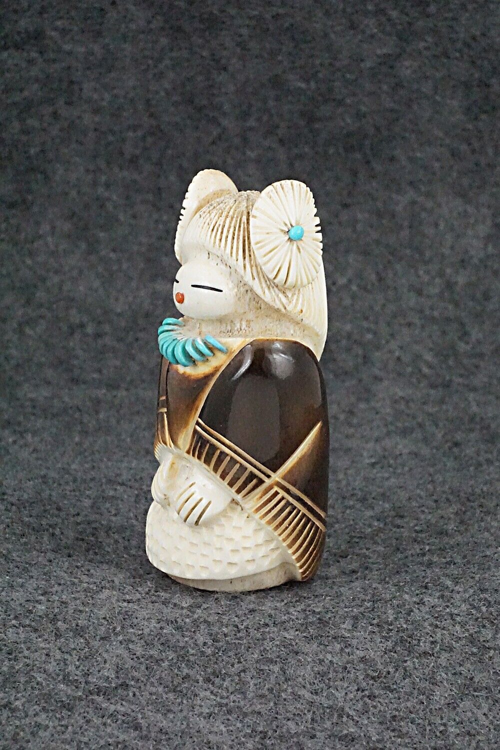 Corn Maiden Zuni Fetish Carving - Claudia Peina