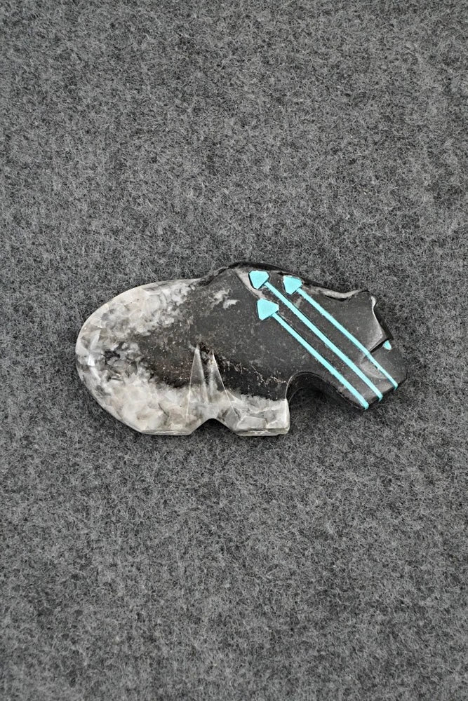 Bear Zuni Fetish Carving - Kenric Laiwekete