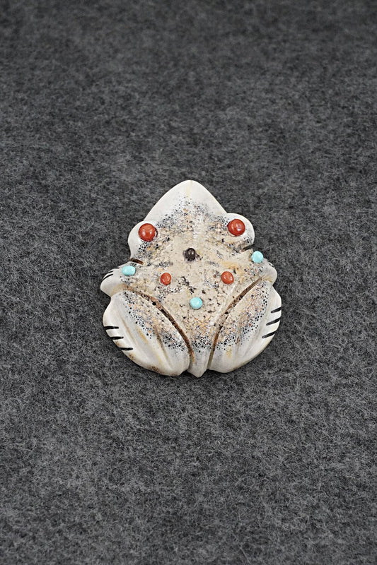 Frog Zuni Fetish Carving - Claudia Peina