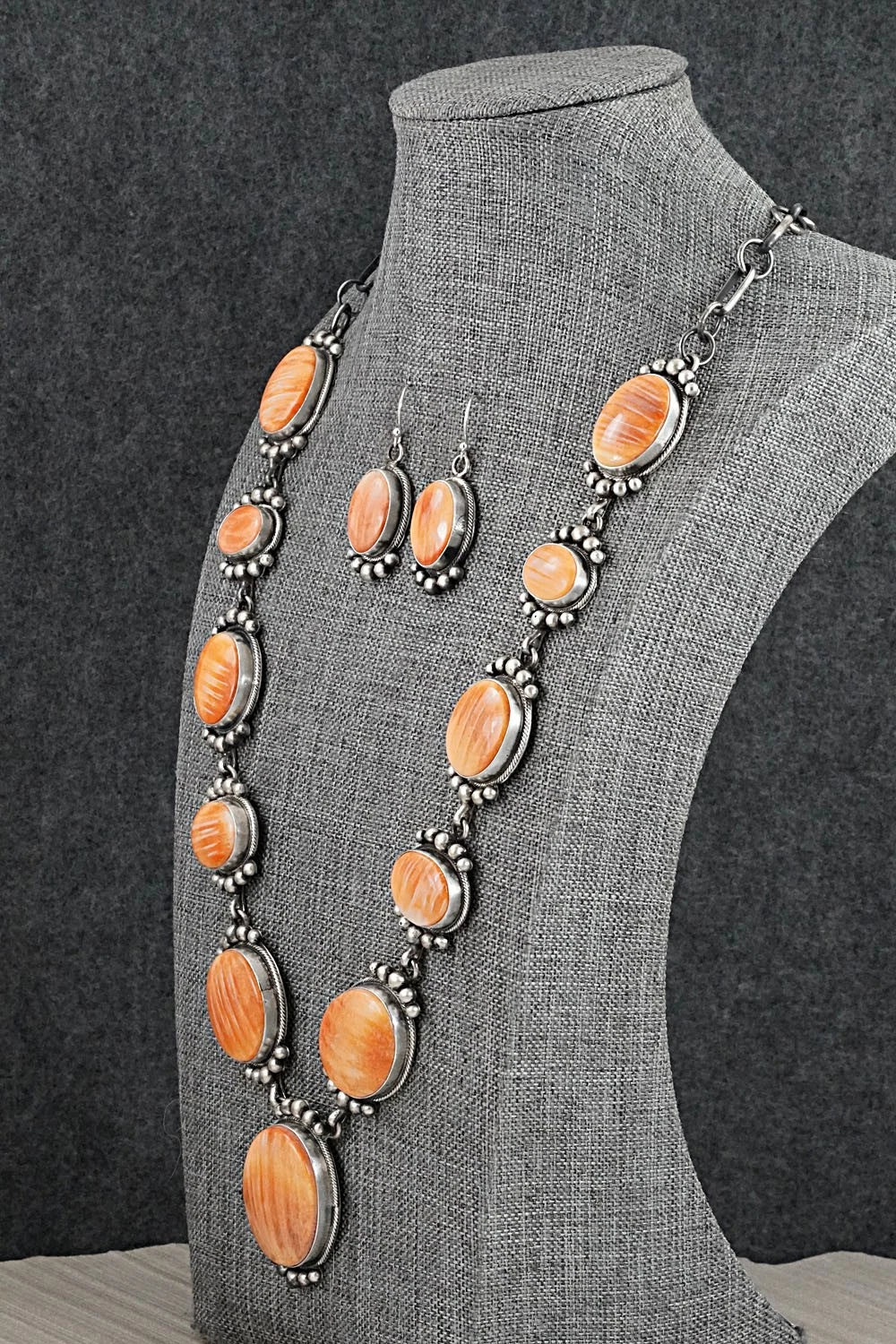 Spiny Oyster & Sterling Silver Necklace and Earrings Set - Paul Livingston