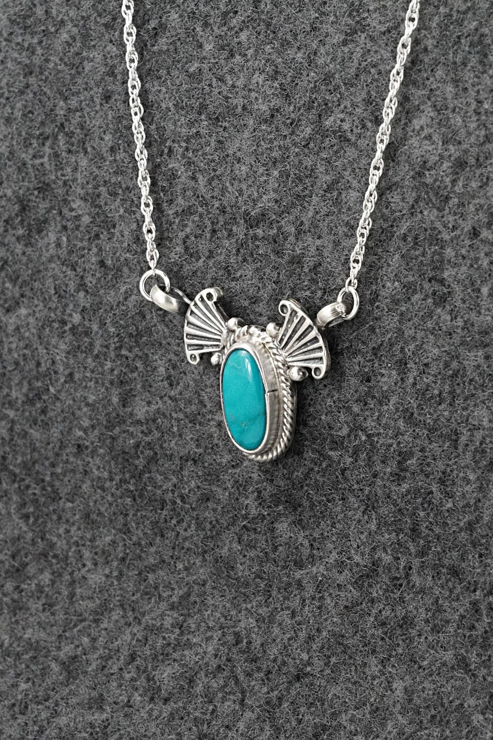 Turquoise & Sterling Silver Necklace - Verley Betone