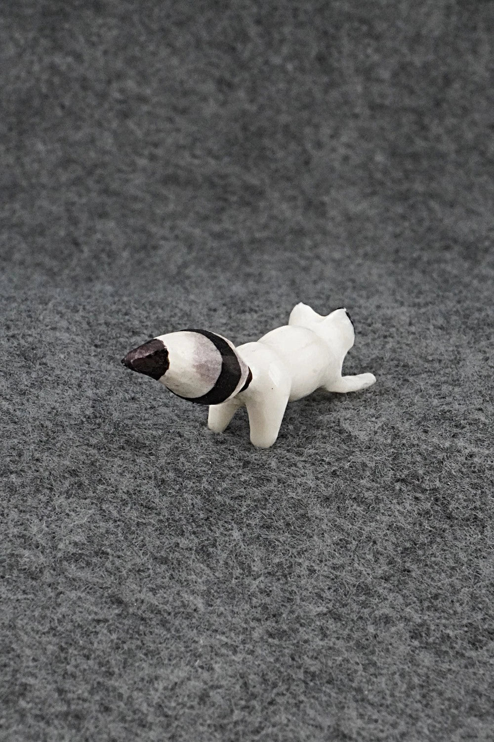 Raccoon Zuni Fetish Carving - Ruben Najera