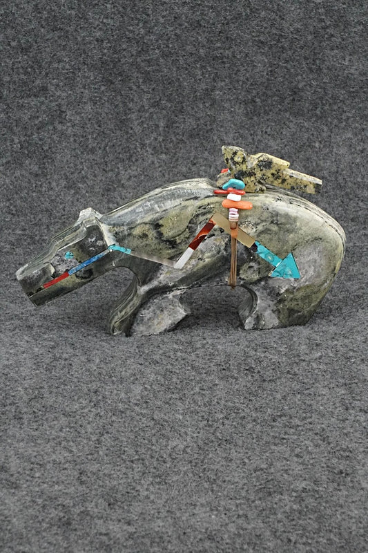 Bear Zuni Fetish Carving - Fernando Laiwakete