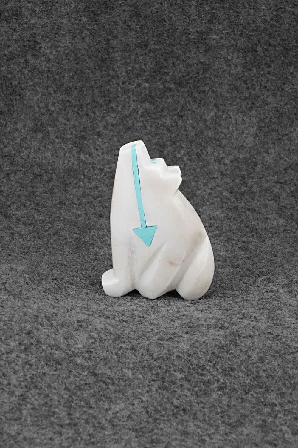 Wolf Zuni Fetish Carving - Bernard Laiwakete