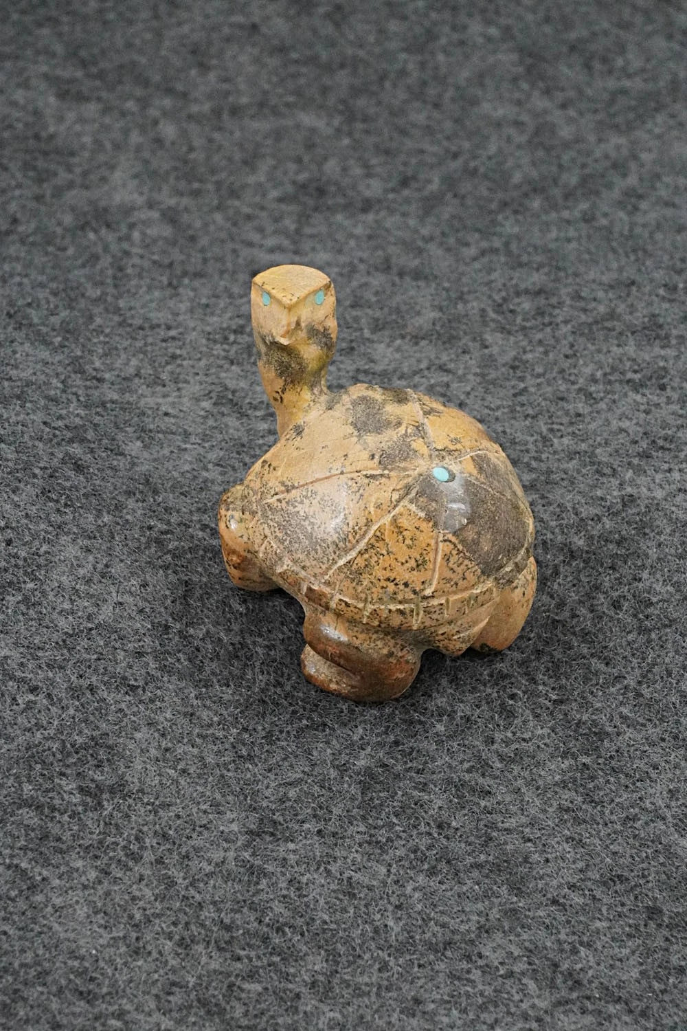 Turtle Zuni Fetish Carving - Freddie Leekya