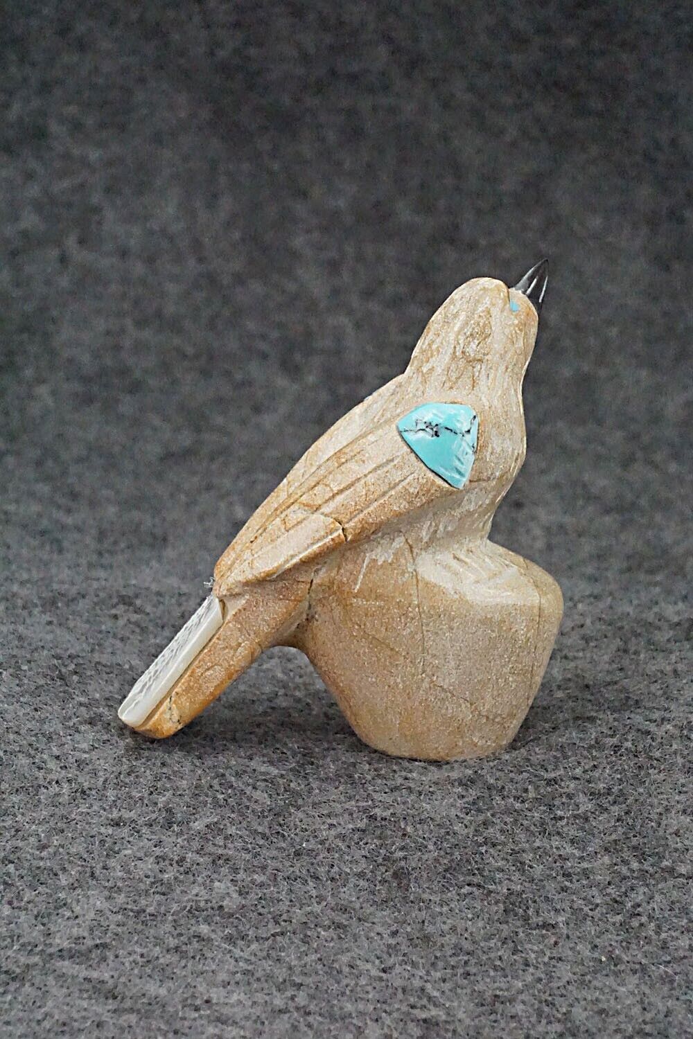Bird Zuni Fetish Carving - Freddie Leekya