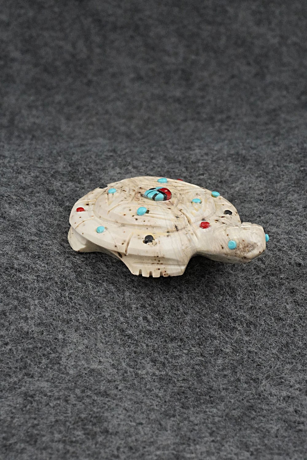 Turtle Zuni Fetish Carving - Dannette Laate