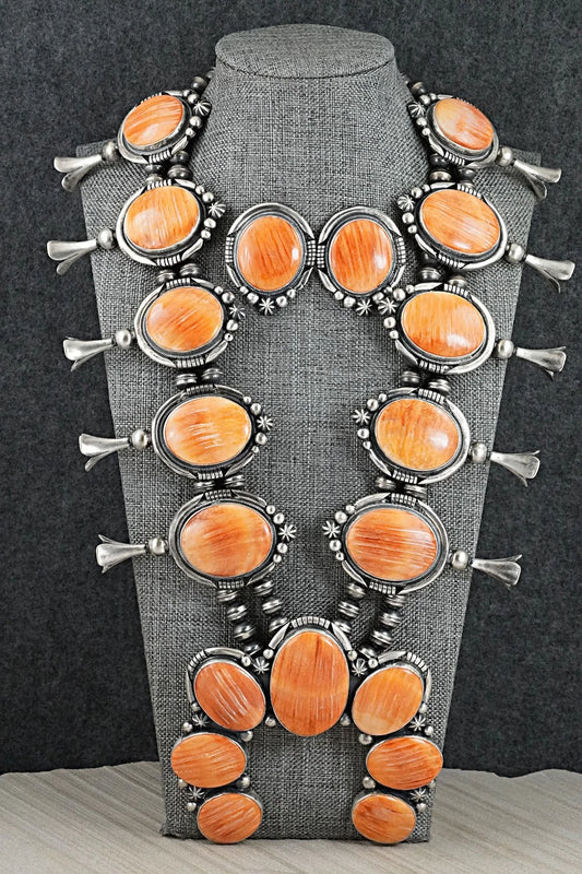 Spiny Oyster & Sterling Silver Squash Blossom Set - Paul Livingston