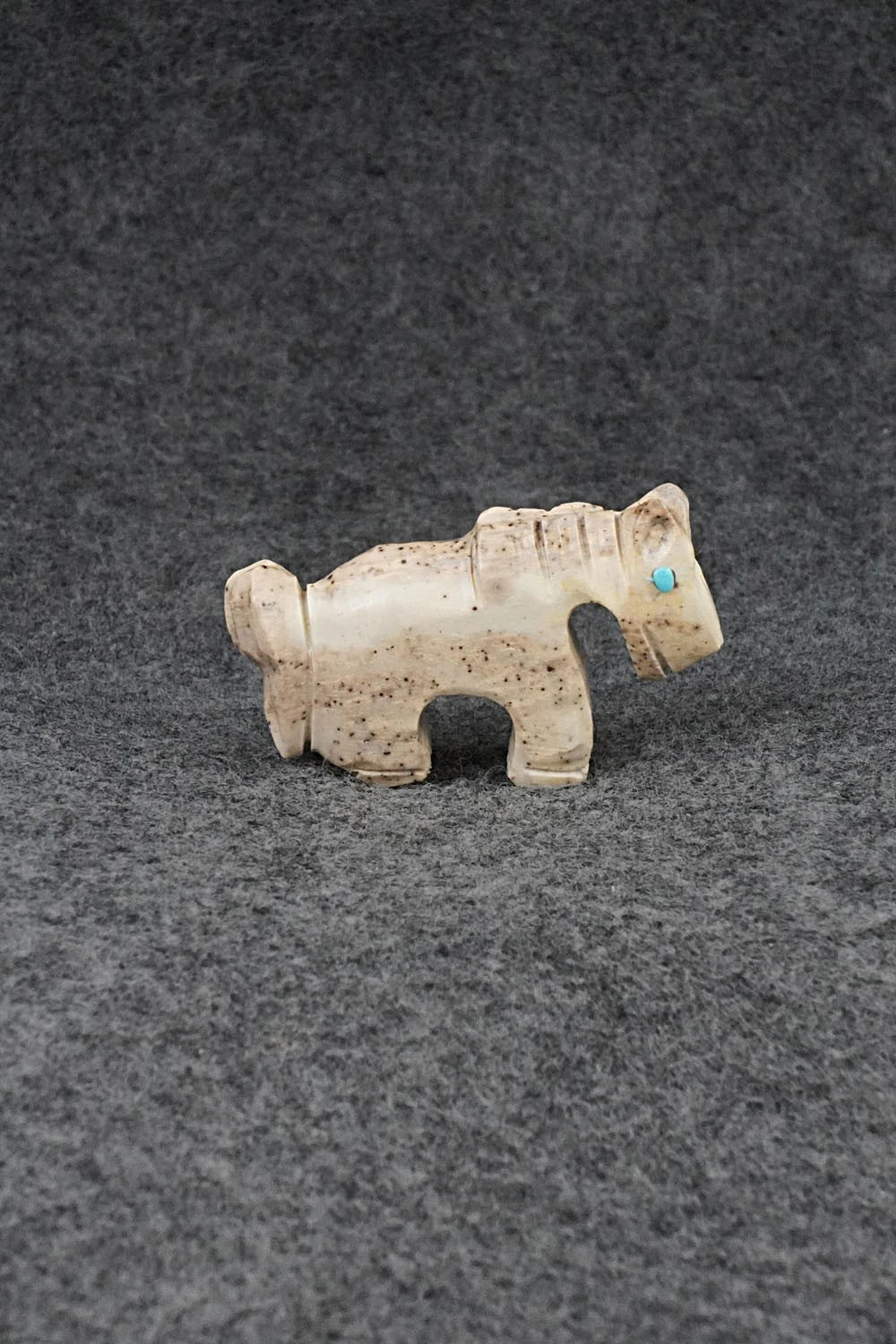 Horse Zuni Fetish Carving - Dannette Laate