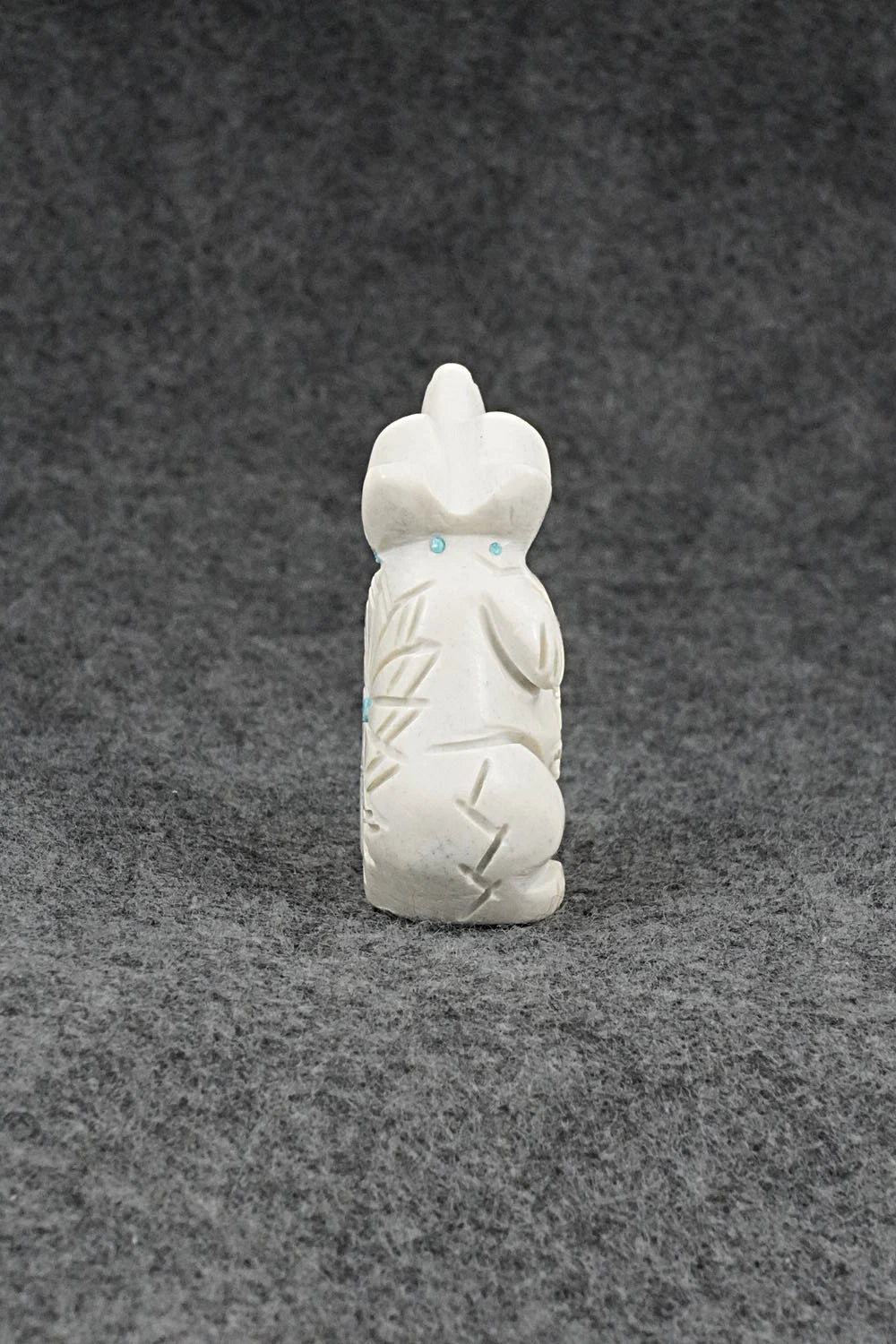Bear Zuni Fetish Carving - Adrian Cachini