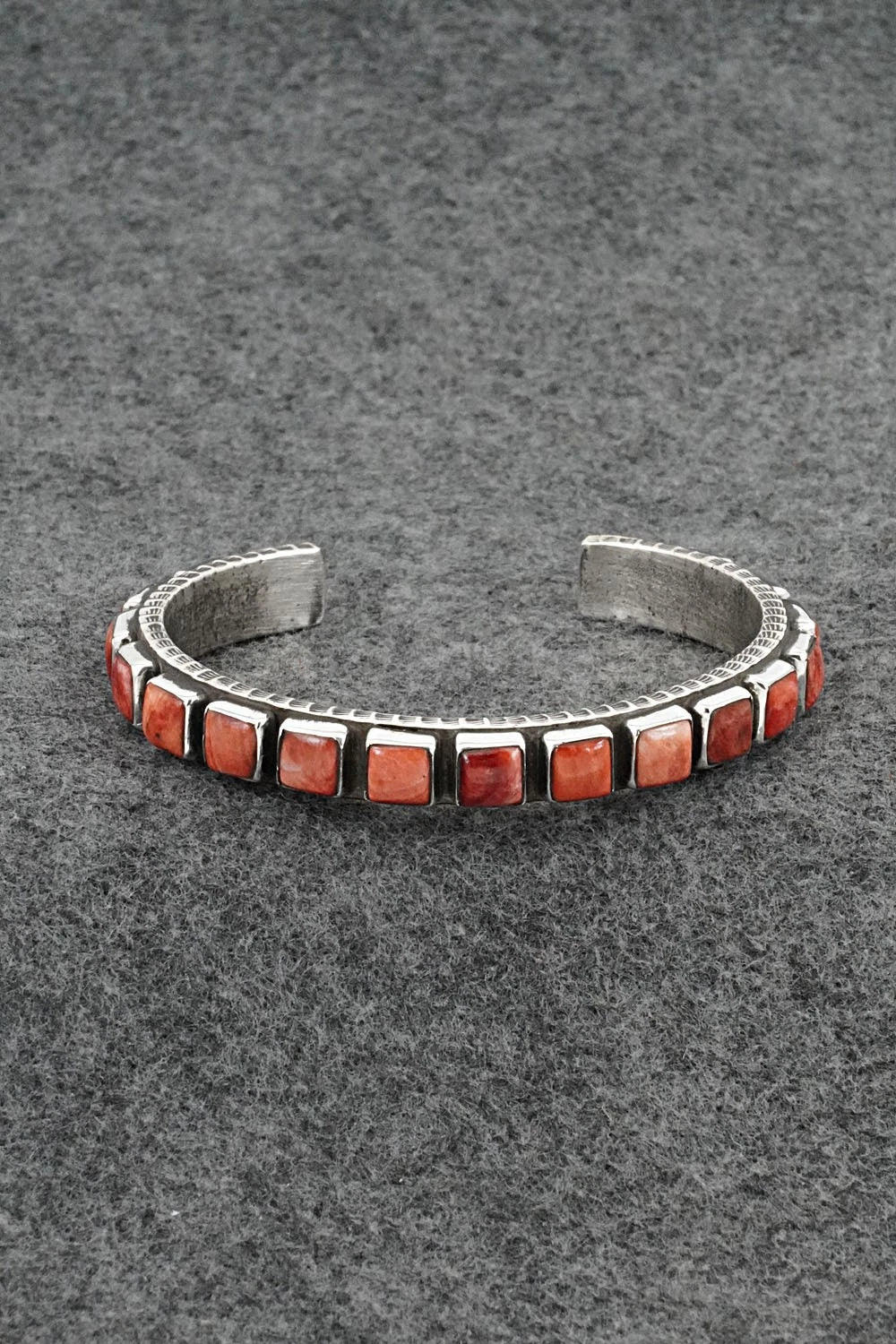 Spiny Oyster & Sterling Silver Bracelet - Ernest Rangel