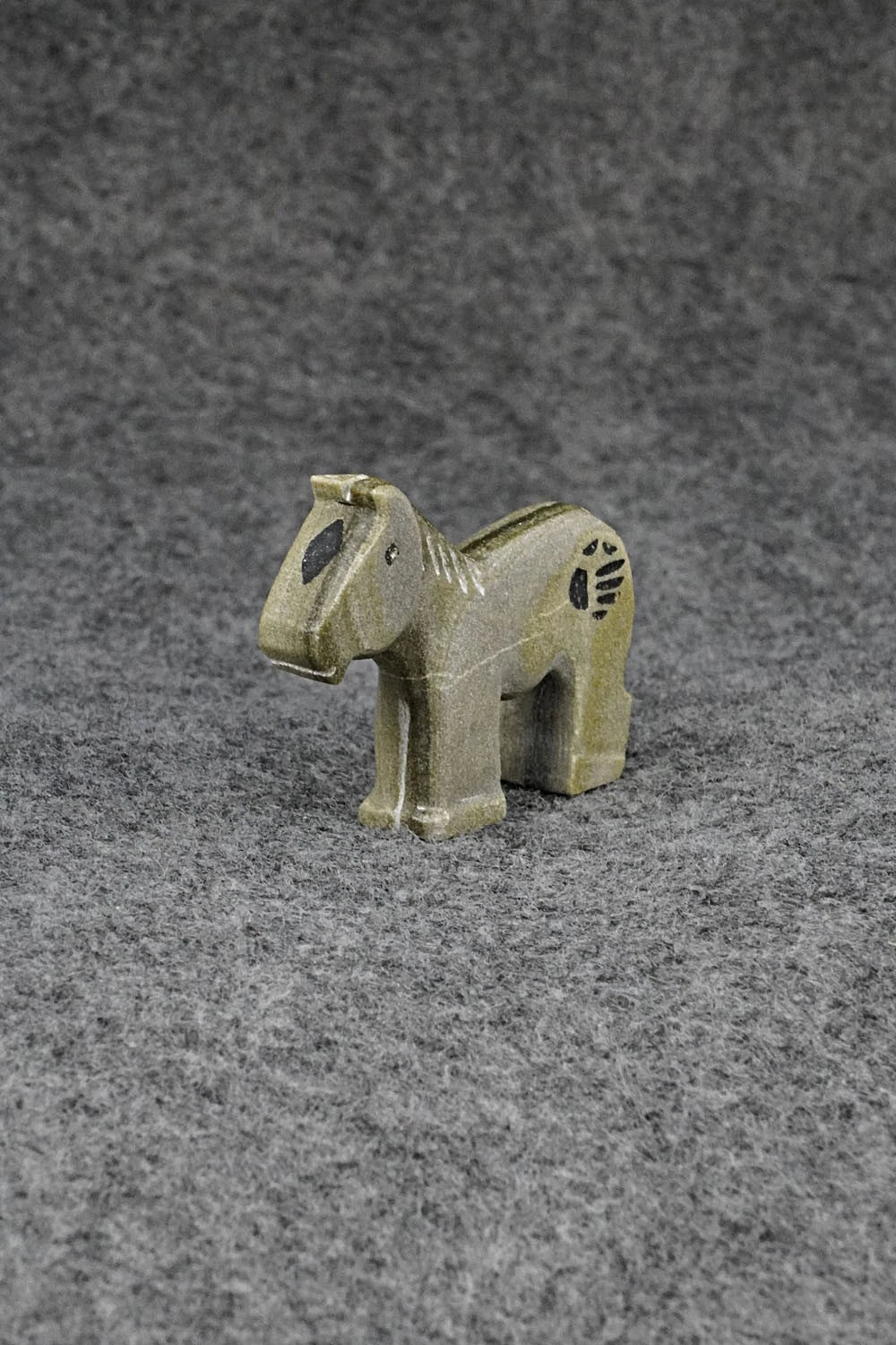 Horse Zuni Fetish Carving - Carol Martin