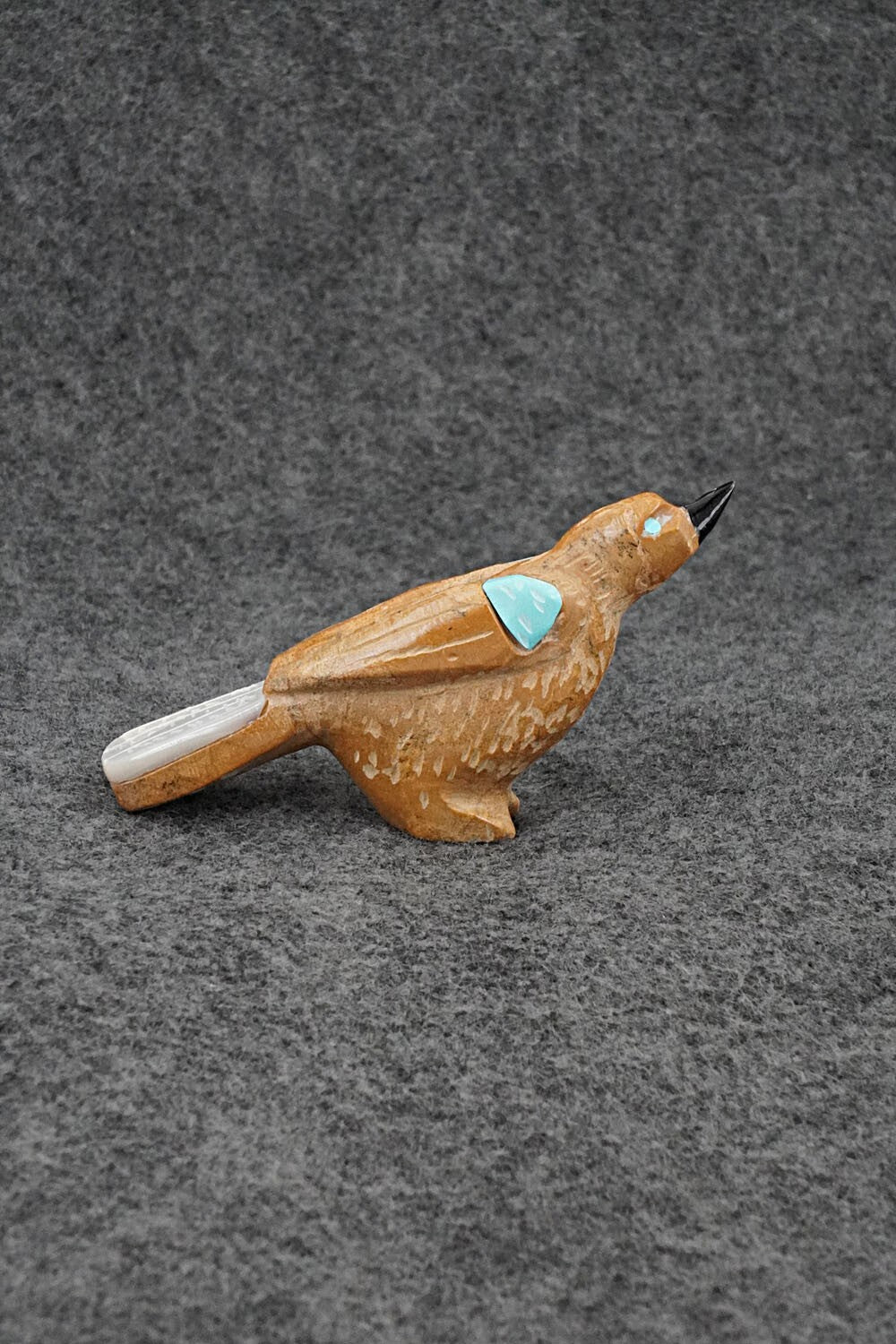 Bird Zuni Fetish Carving - Freddie Leekya