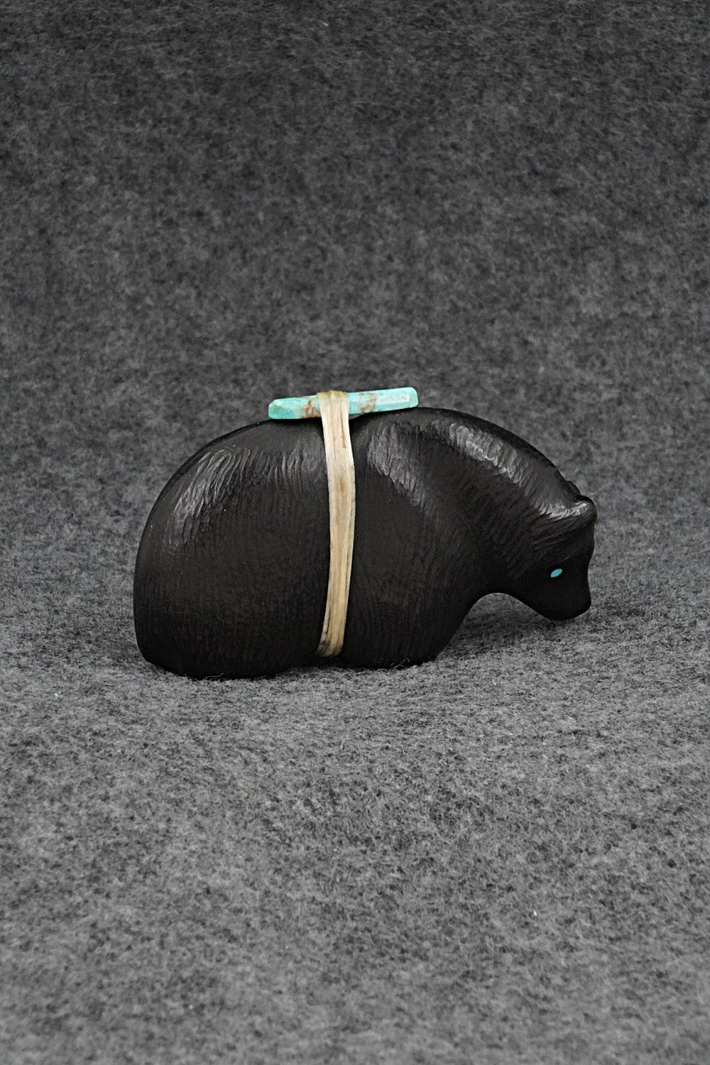 Bear Zuni Fetish Carving - Herbert Halate
