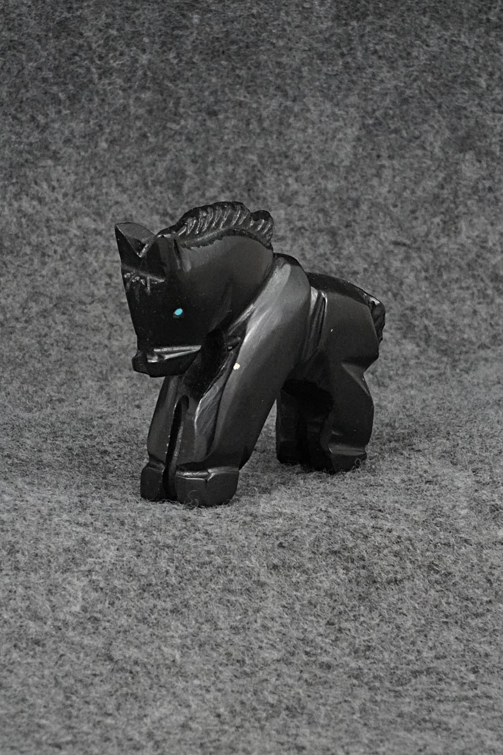 Horse Zuni Fetish Carving - Tony Mackel