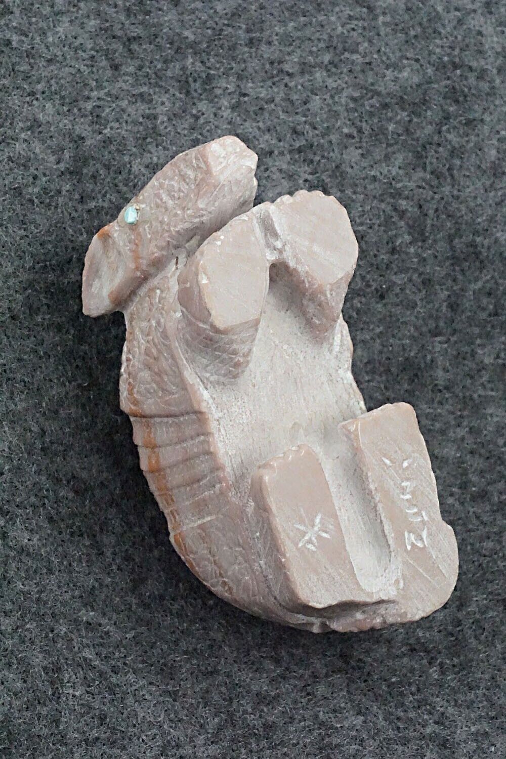 Armadillo Zuni Fetish Carving - Derrick Kaamasee