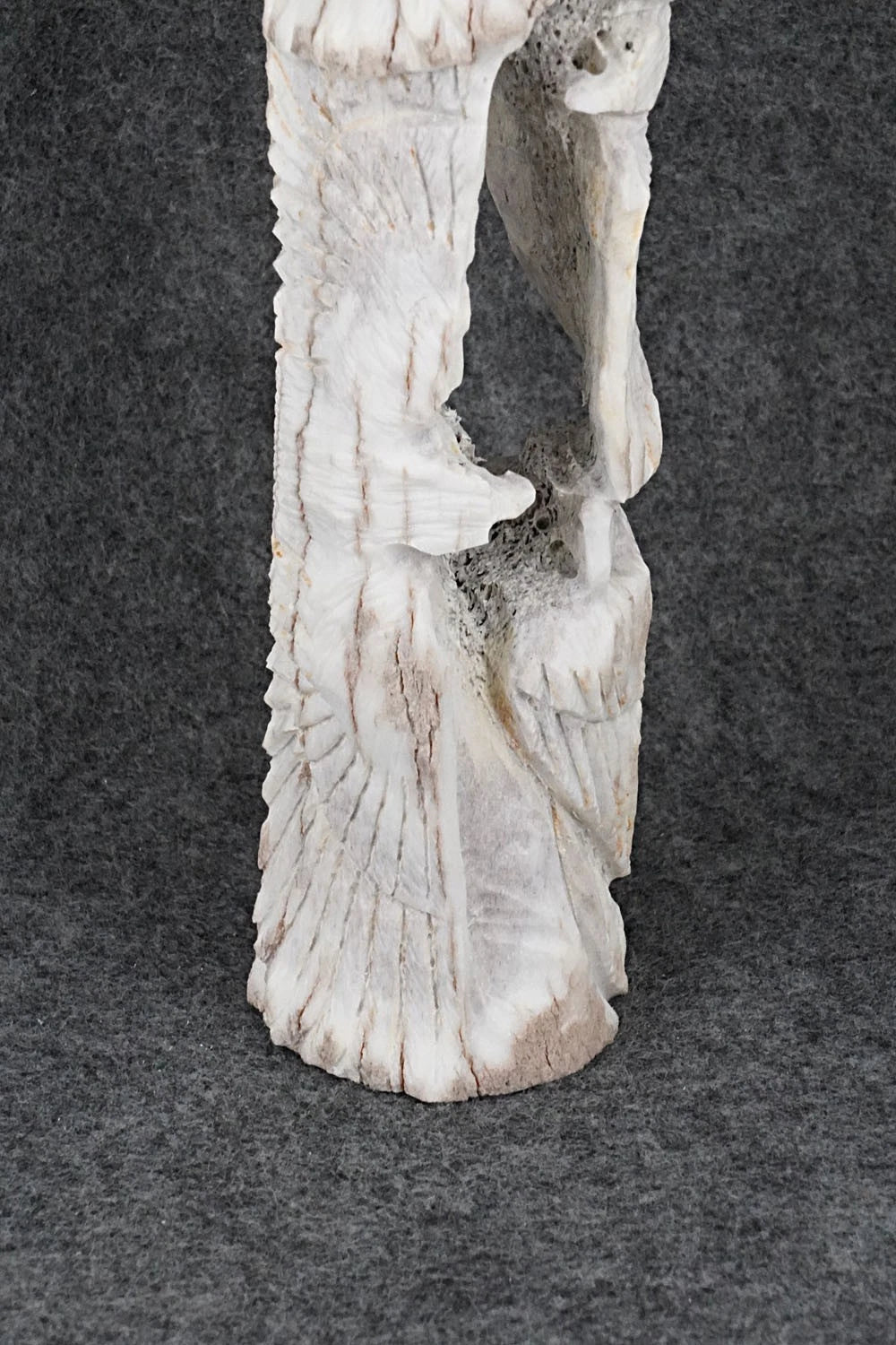 Eagles Zuni Fetish Carving - Lewis Malie