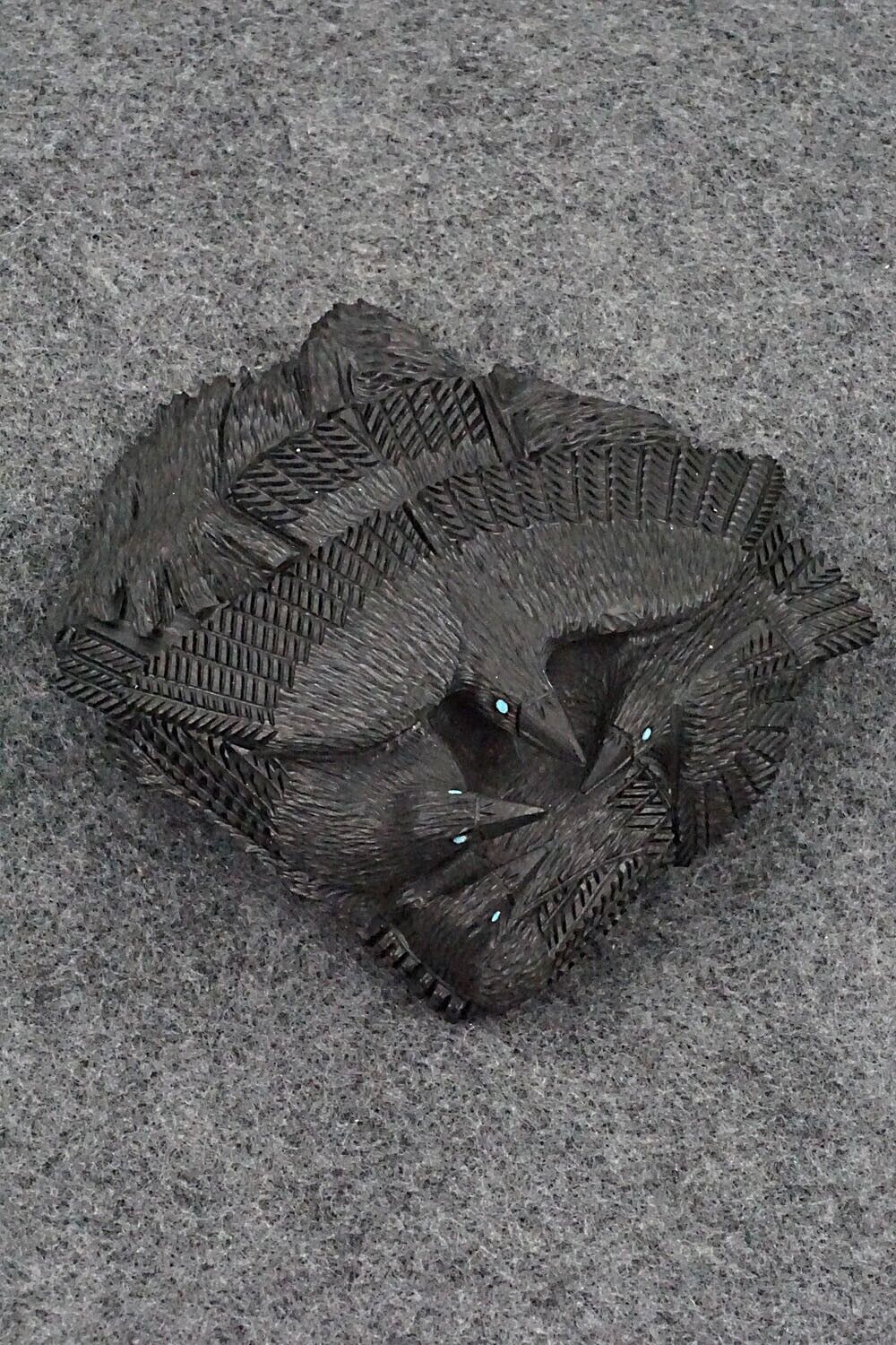 Crows Zuni Fetish Carving - Destry Siutza