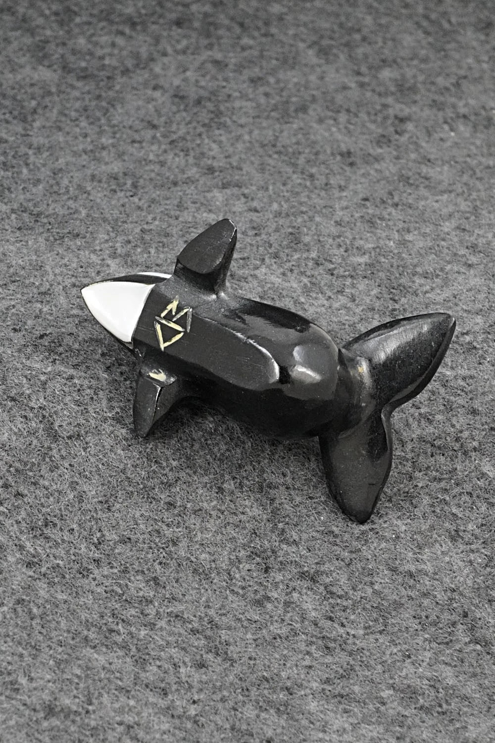 Whale Zuni Fetish Carving - Calvert Bowannie