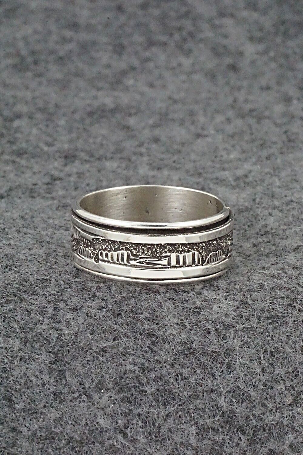 Sterling Silver Spinner Ring - Elaine Becenti - Size 8.75