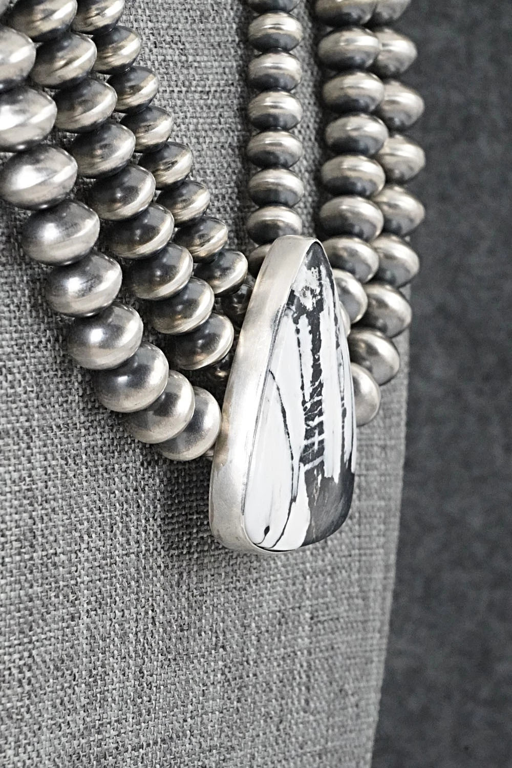 White Buffalo & Sterling Silver Navajo Pearl Necklace - Gruber & Halwood