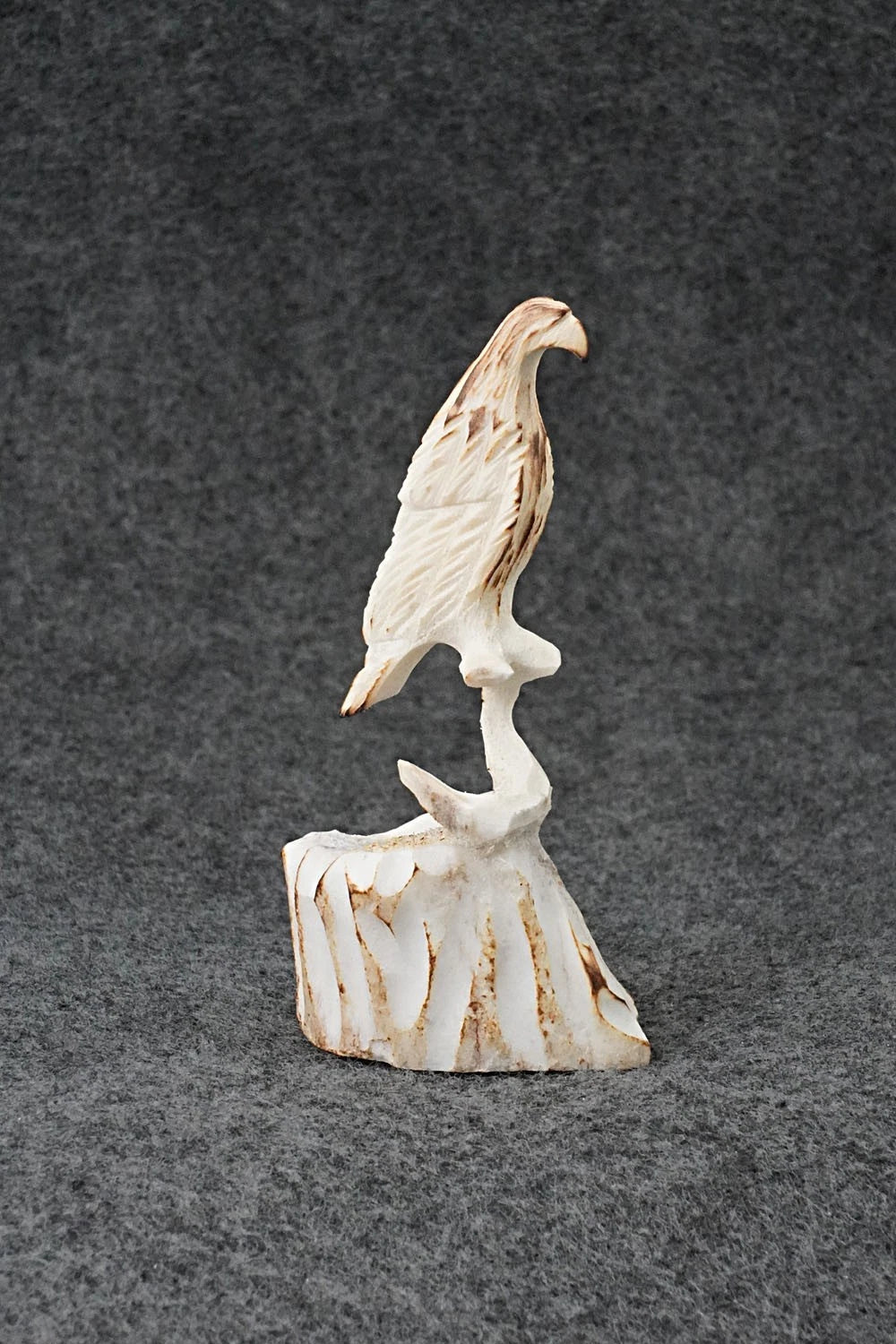 Eagle Zuni Fetish Carving - Ruben Najera