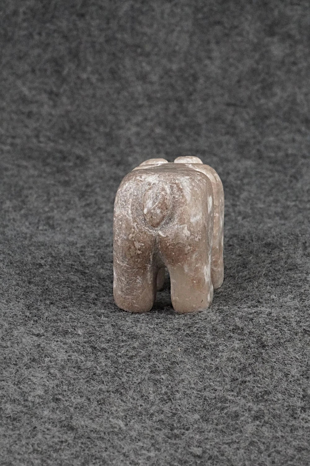 Bear Zuni Fetish Carving - Rick Kallestewa