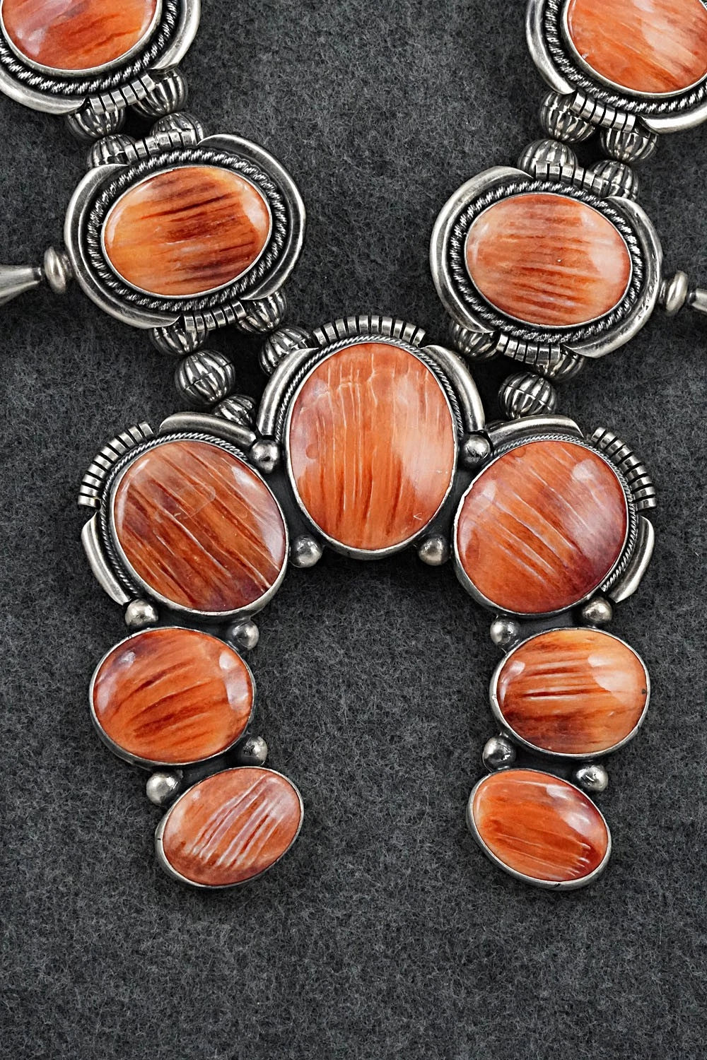 Spiny Oyster & Sterling Silver Squash Blossom Set - Paul Livingston