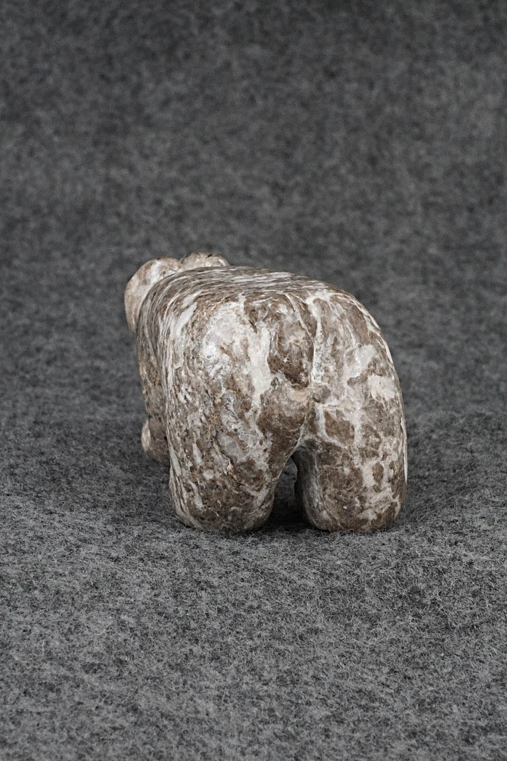 Bear Zuni Fetish Carving - Rick Kallestewa