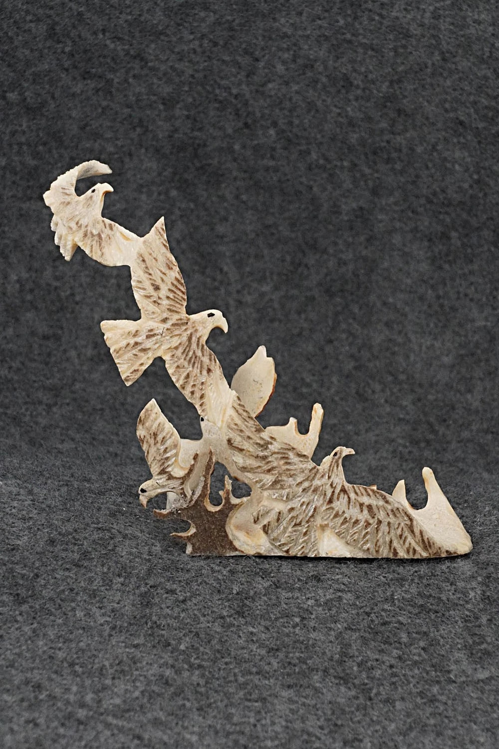 Eagles Zuni Fetish Carving - Ruben Najara